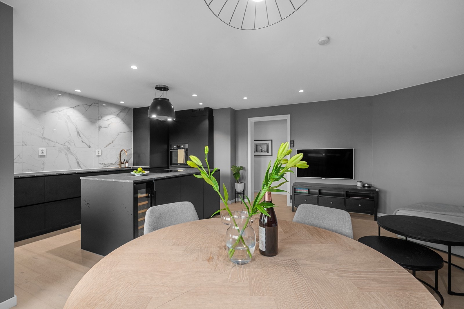 Sett fra spisebordet Galleribilde