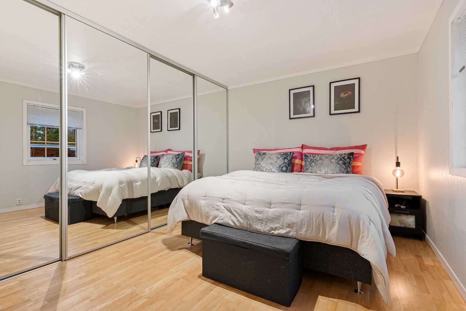 Soverom 1 på 14 kvm. Galleribilde