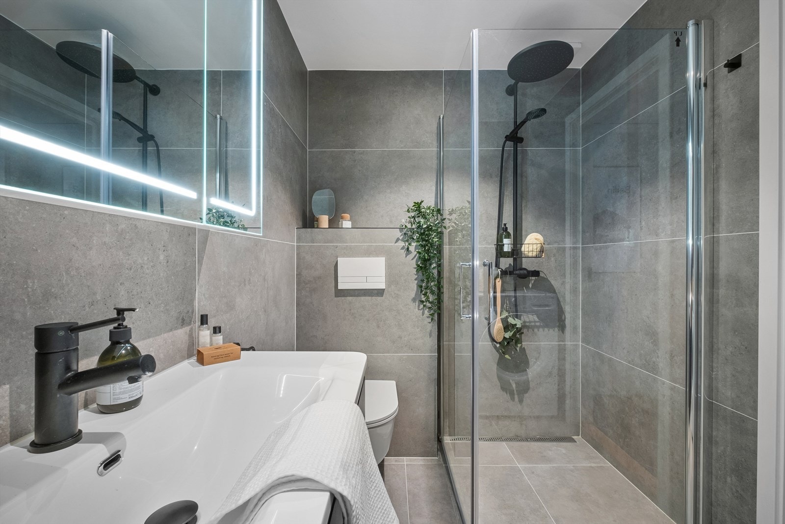 Flott bad i moderne farger Galleribilde