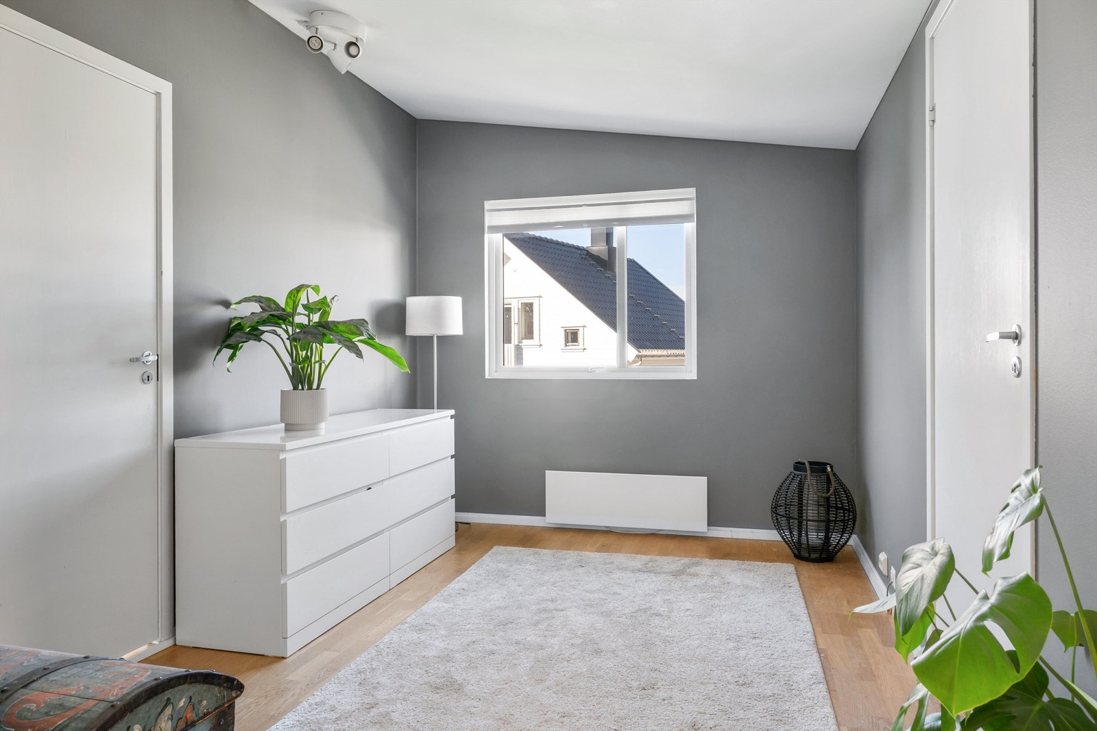 Fra trappen kommer man opp til loftstuen Galleribilde