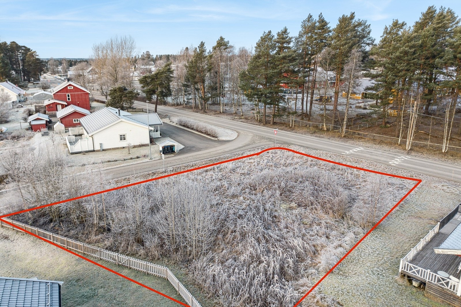 Oversiktsfoto (markeringer av tomten er ikke nøyaktig) Galleribilde