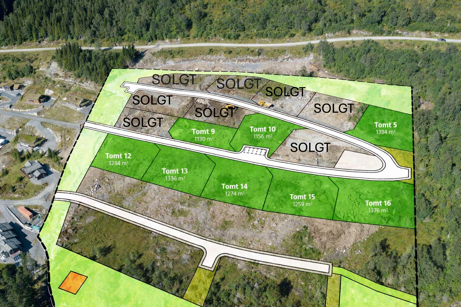 Oversikt over ledige tomter. Det er ferdigstilt fleire hytter i feltet. Galleribilde