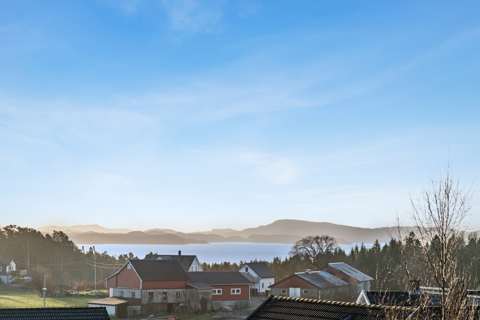 Utsikt fra boligen - kanskje den beste beliggenheten i sameiet? Galleribilde