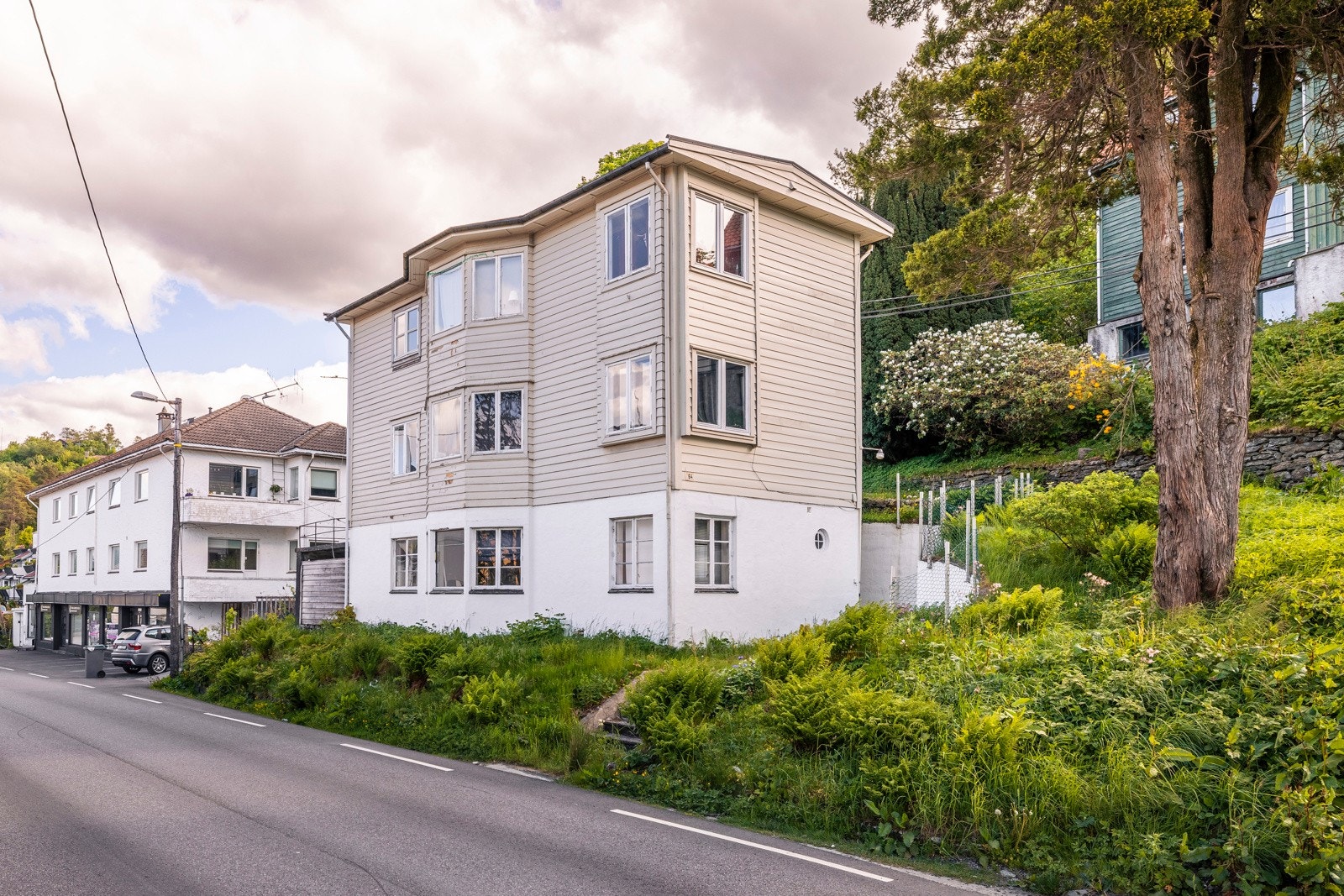 - Mulighetsrik eiendom i Statsminister Michelsens veg 64 - Presentert av Privatmegleren - Galleribilde