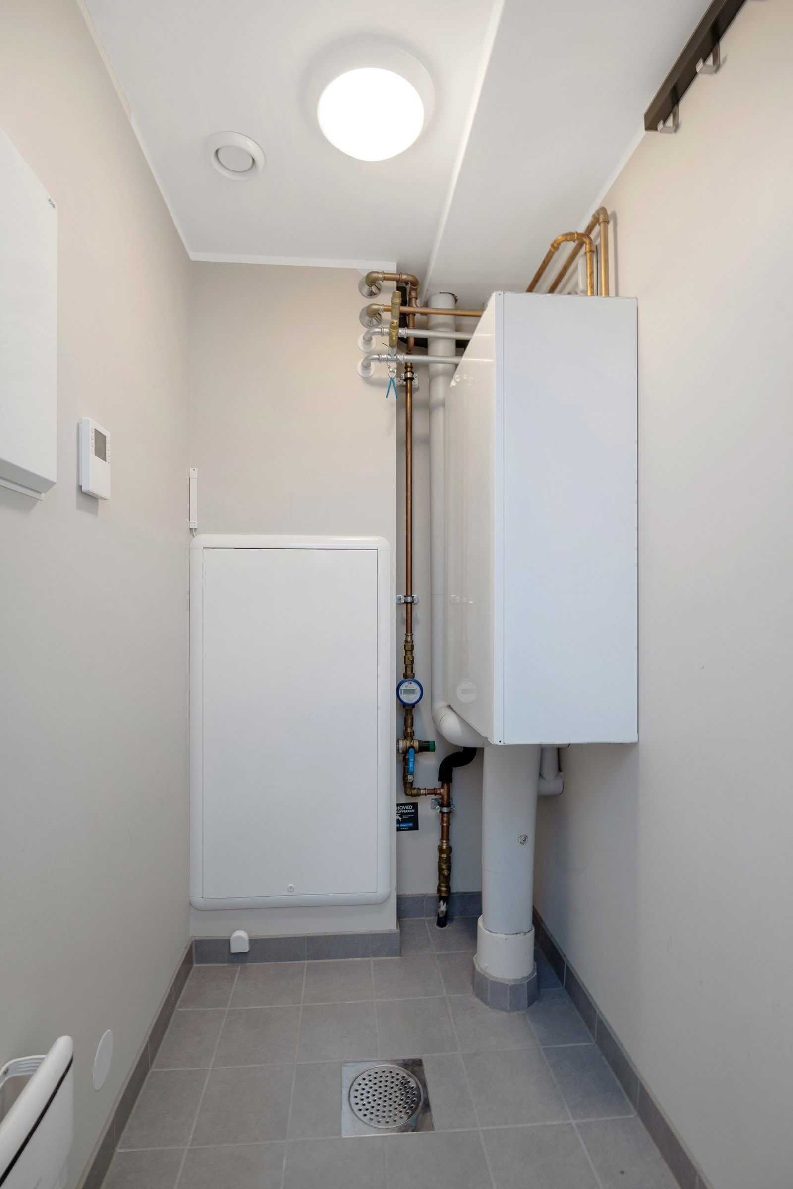 Innvendig bod/teknisk rom. Galleribilde