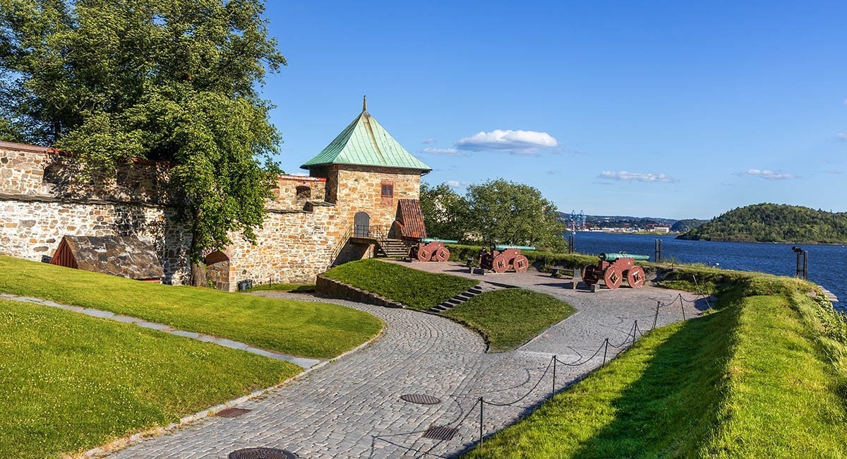 Eiendommen har utsyn mot Akershus festning og innseilingen av Oslofjorden Galleribilde