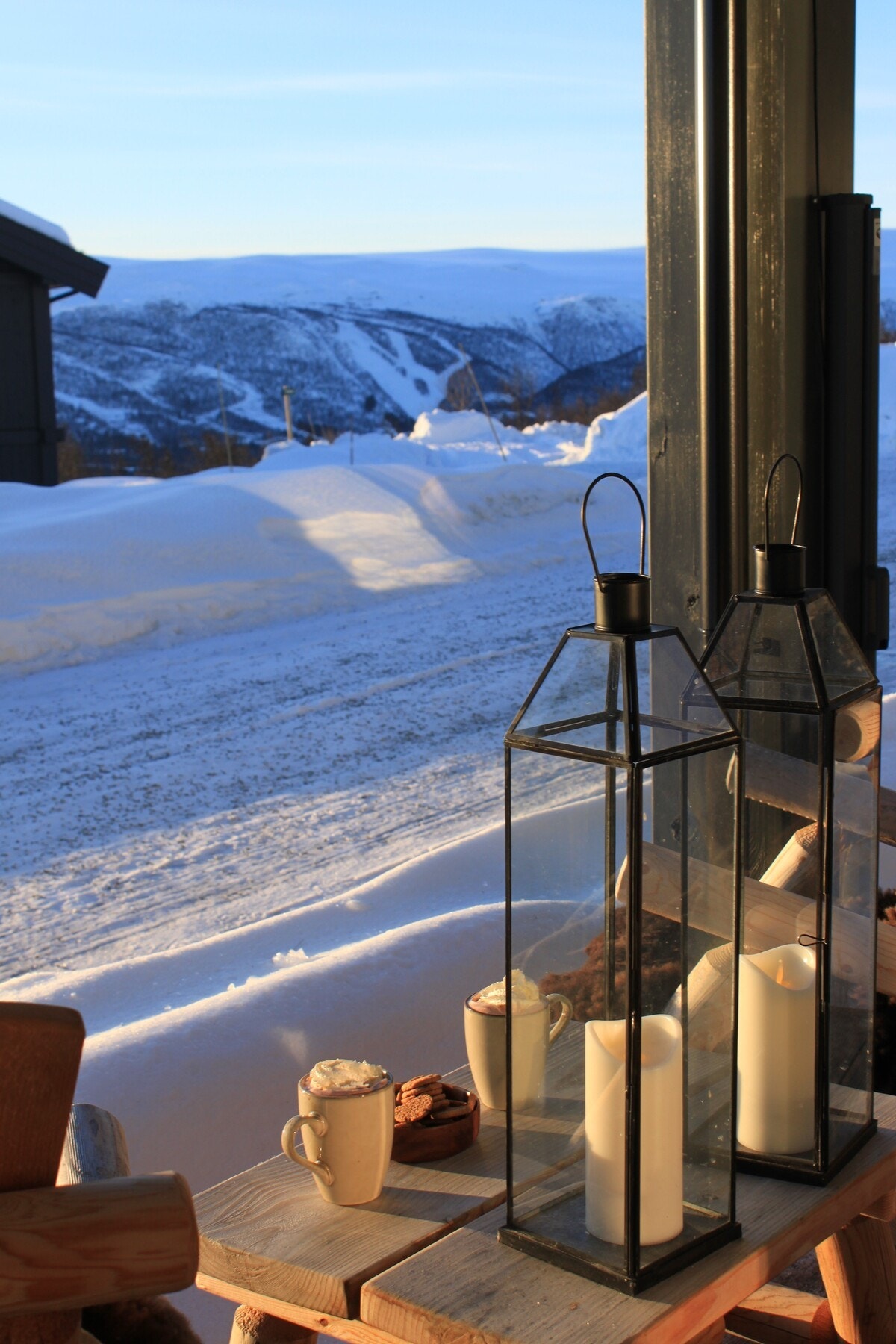 Nydelig utsikt mot Raudalen blant annet. Langrennsløypene går like i nærheten. Bilde fra selgers arkiv. Galleribilde