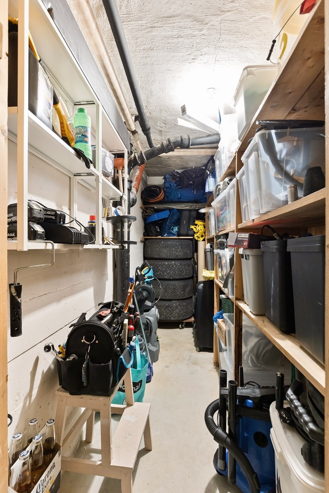 I tillegg disponerer leiligheten to boder i kjelleren. Galleribilde