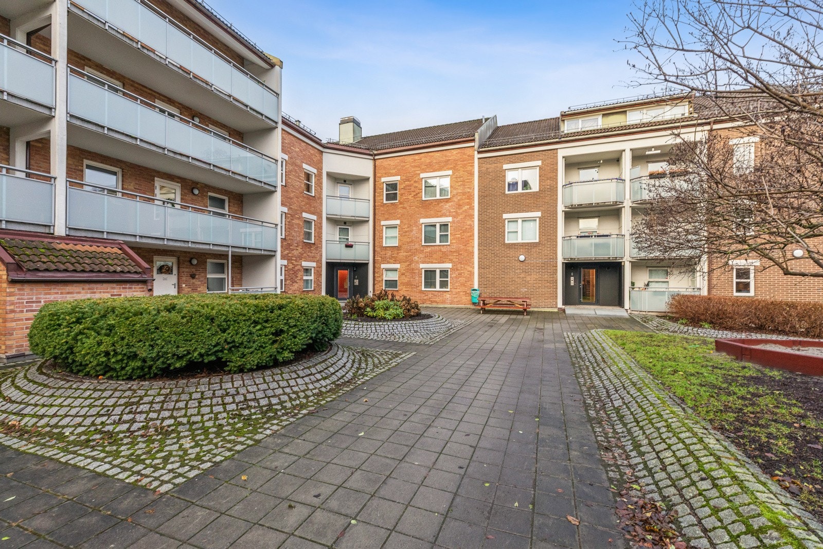 Gårdsrommet Galleribilde