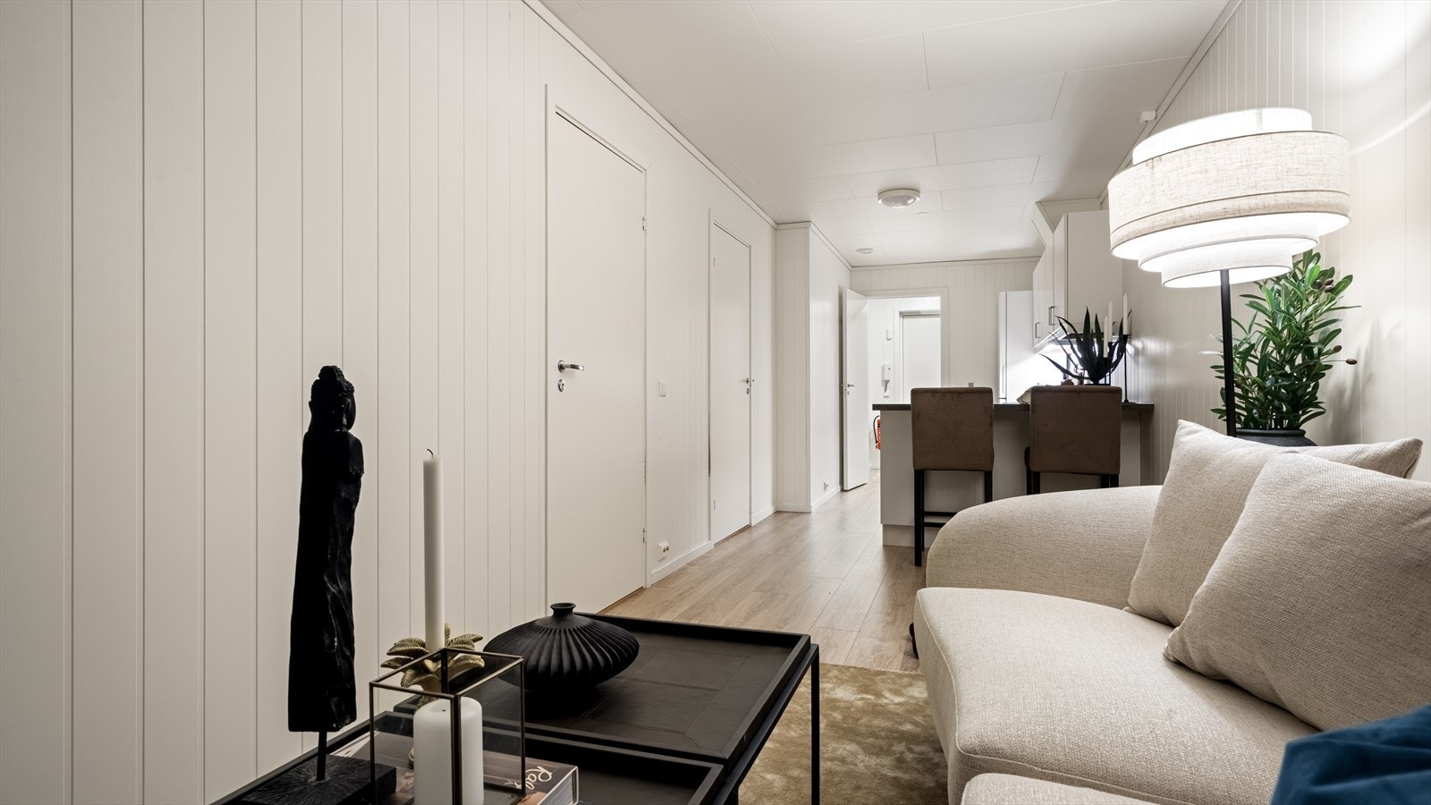 Ved kjøkkenøyen er det plass til barkrakker Galleribilde