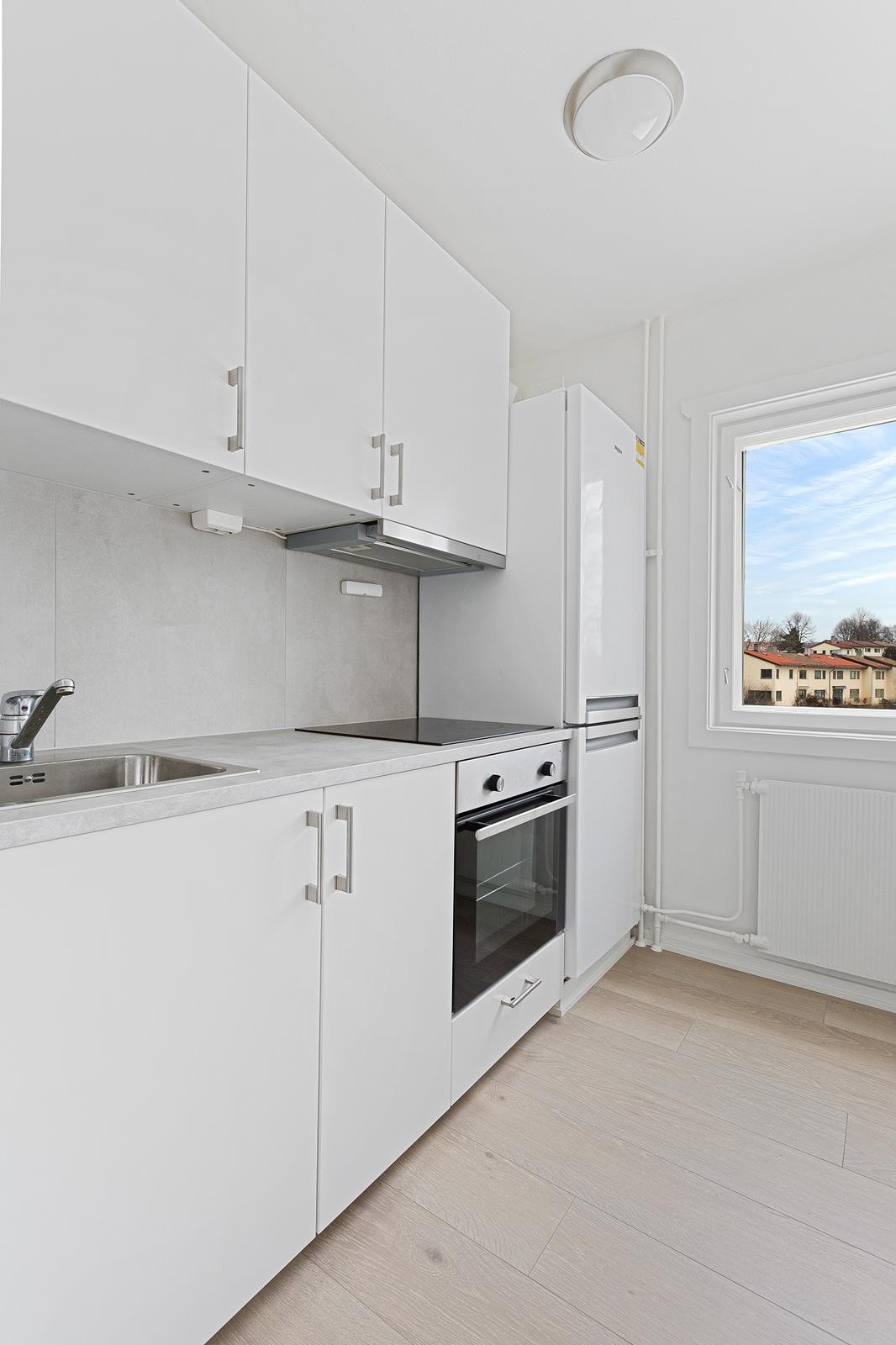 Godt med skap- og benkeplass Galleribilde