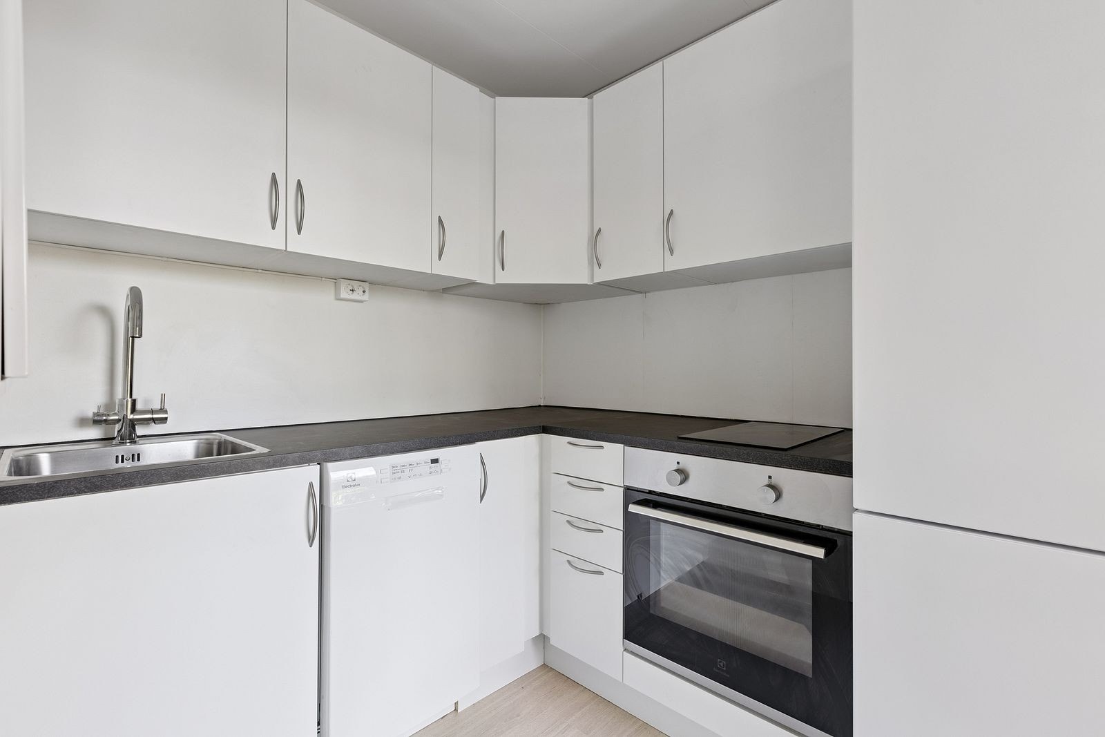 Kjøkken i tidløst design Galleribilde