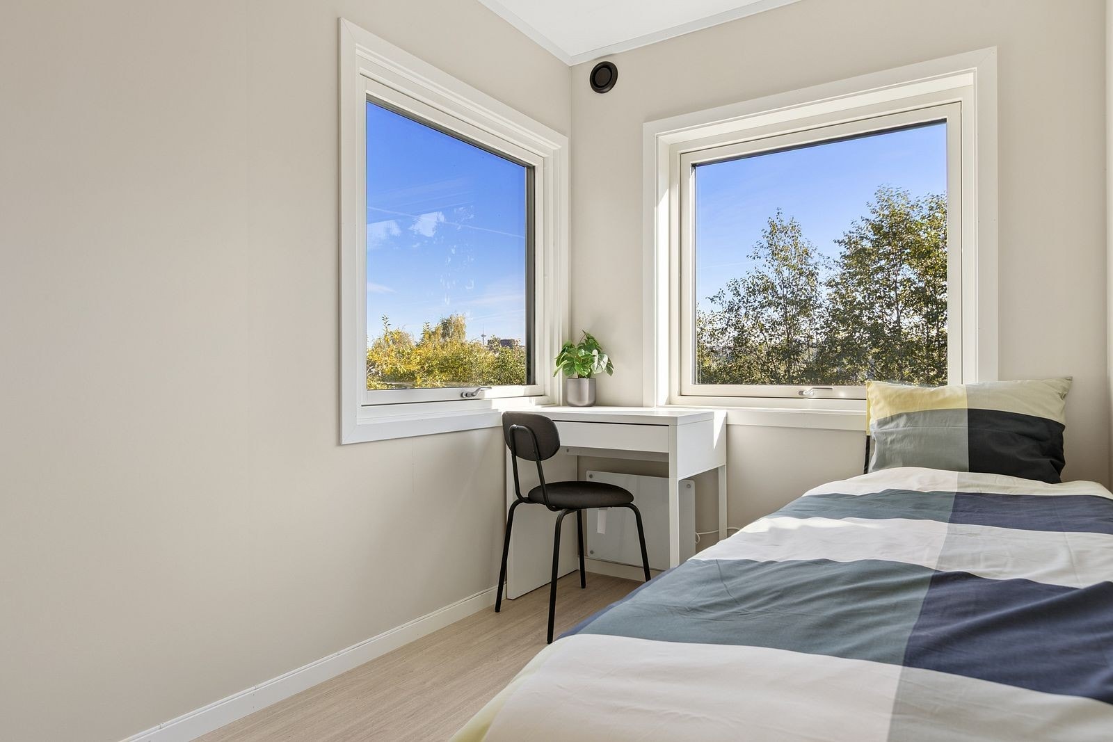 Det er totalt 7 soverom i boligen Galleribilde