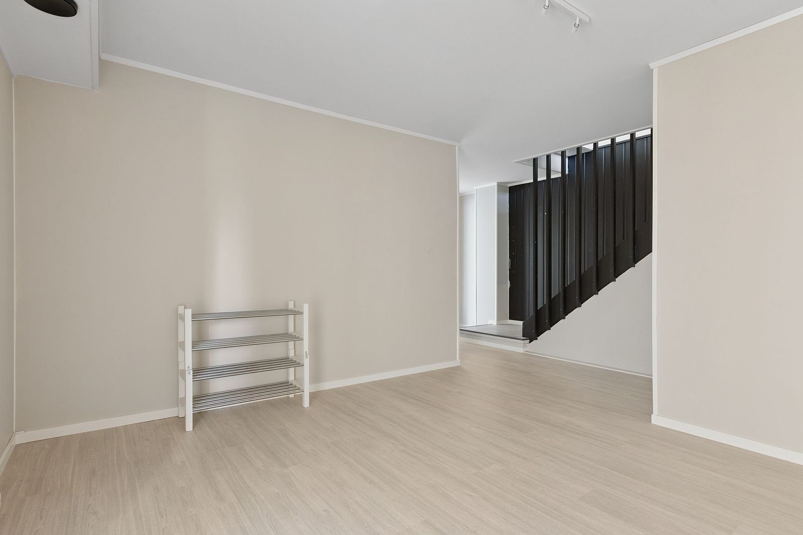 Boligen er nylig oppusset og holder god standard. Galleribilde