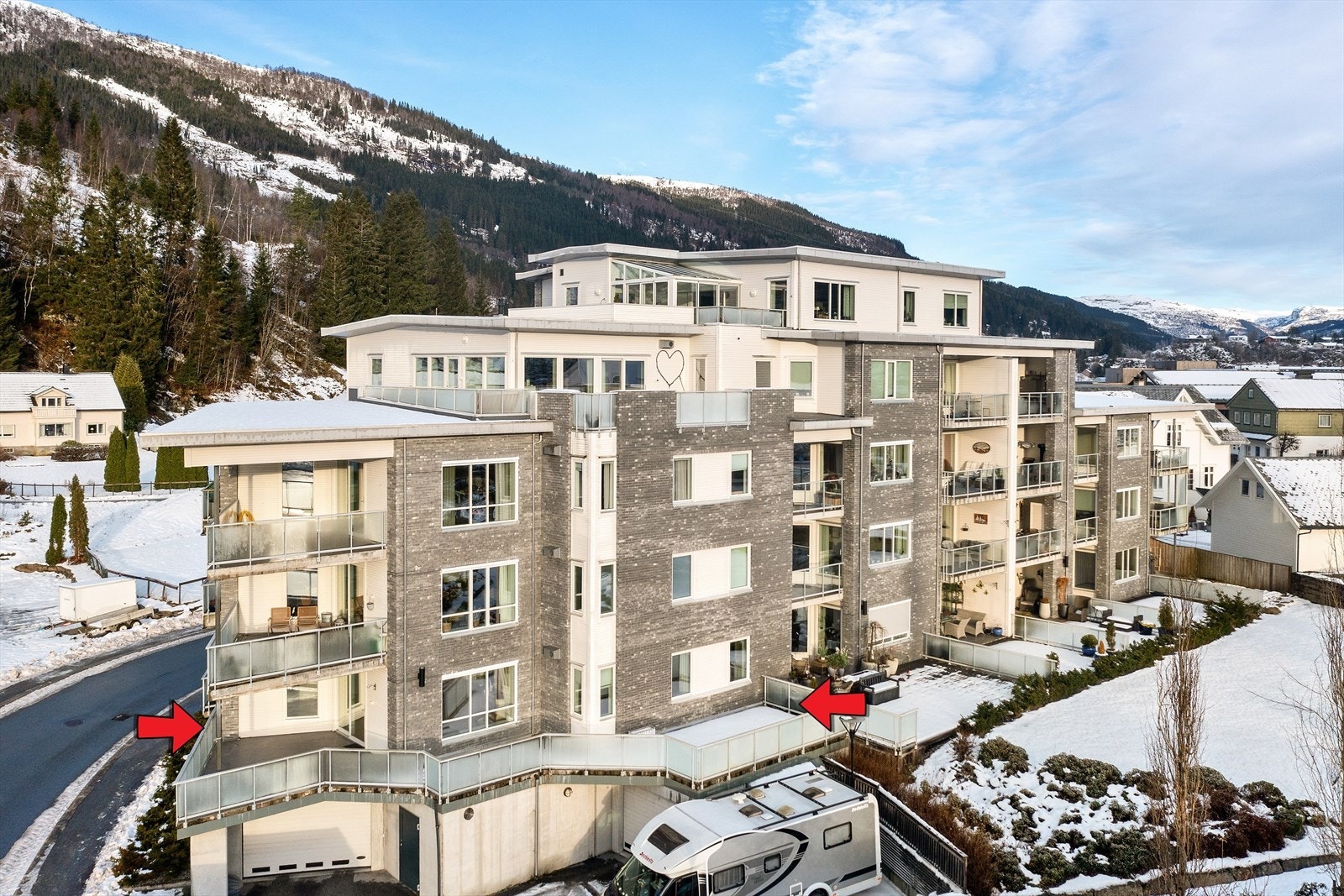 Velkommen til Tunavegen 28 - Presentert av Eiendomsmegler Norge v/ Tore Berqvam Galleribilde