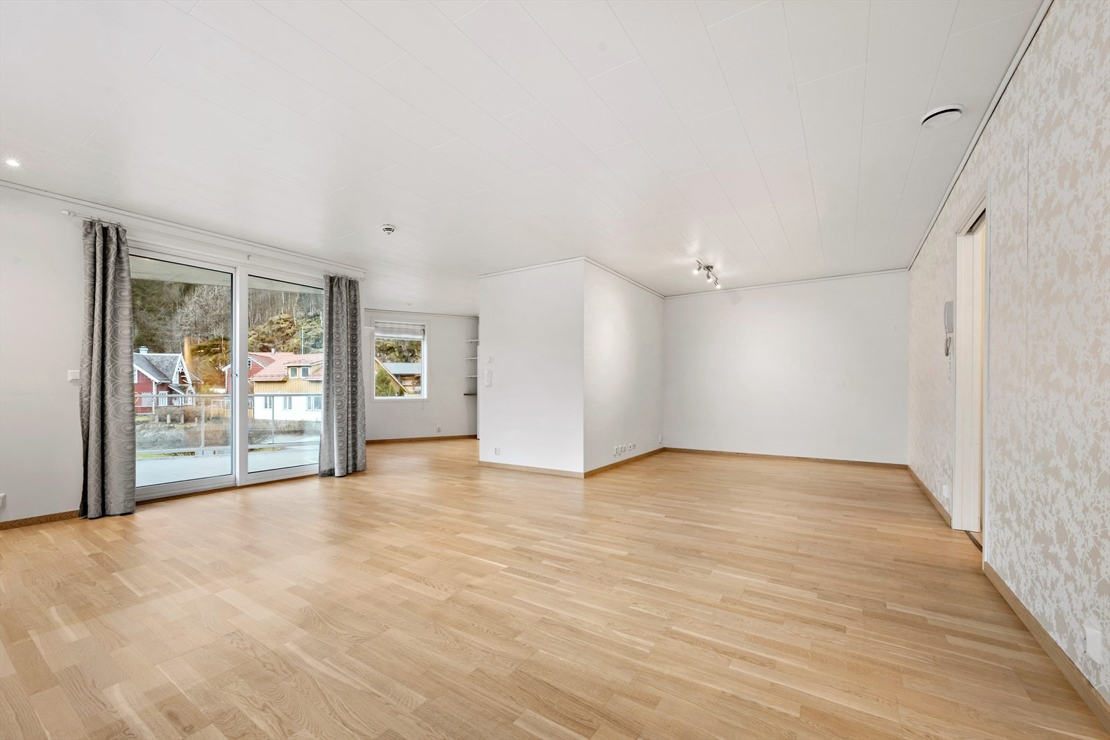 I stuen er det en egen TV-krok Galleribilde