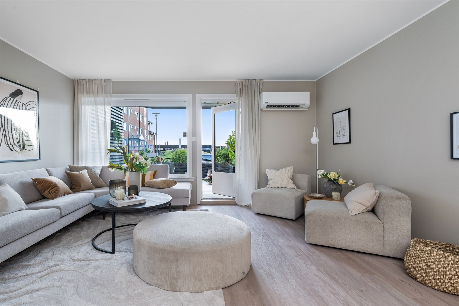 Utgang til vestvendt terrasse Galleribilde