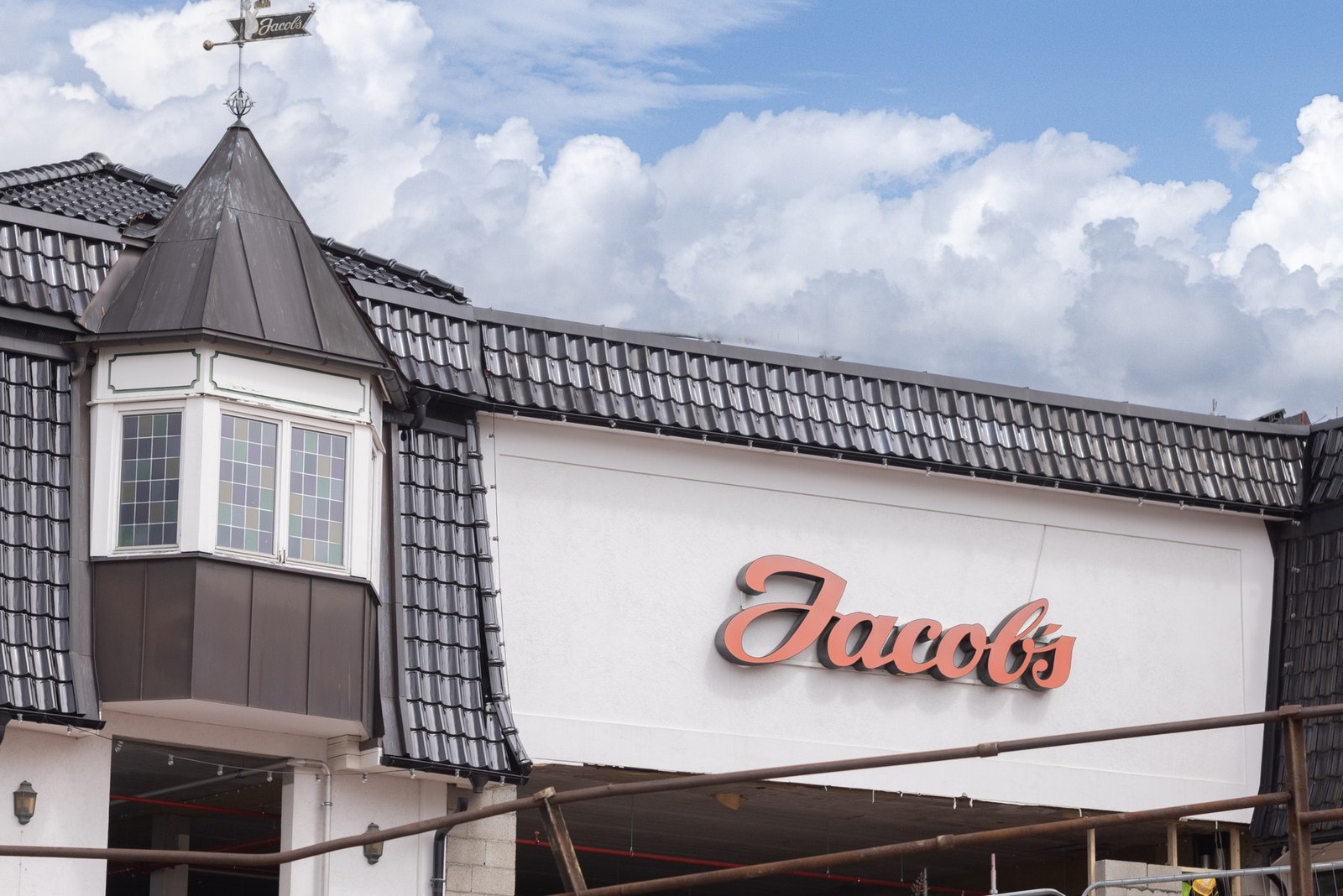 Jacobs Holtet - Eksklusiv dagligvarebutikk med bredt utvalg og høy kvalitet, kun en kort spasertur unna. Galleribilde