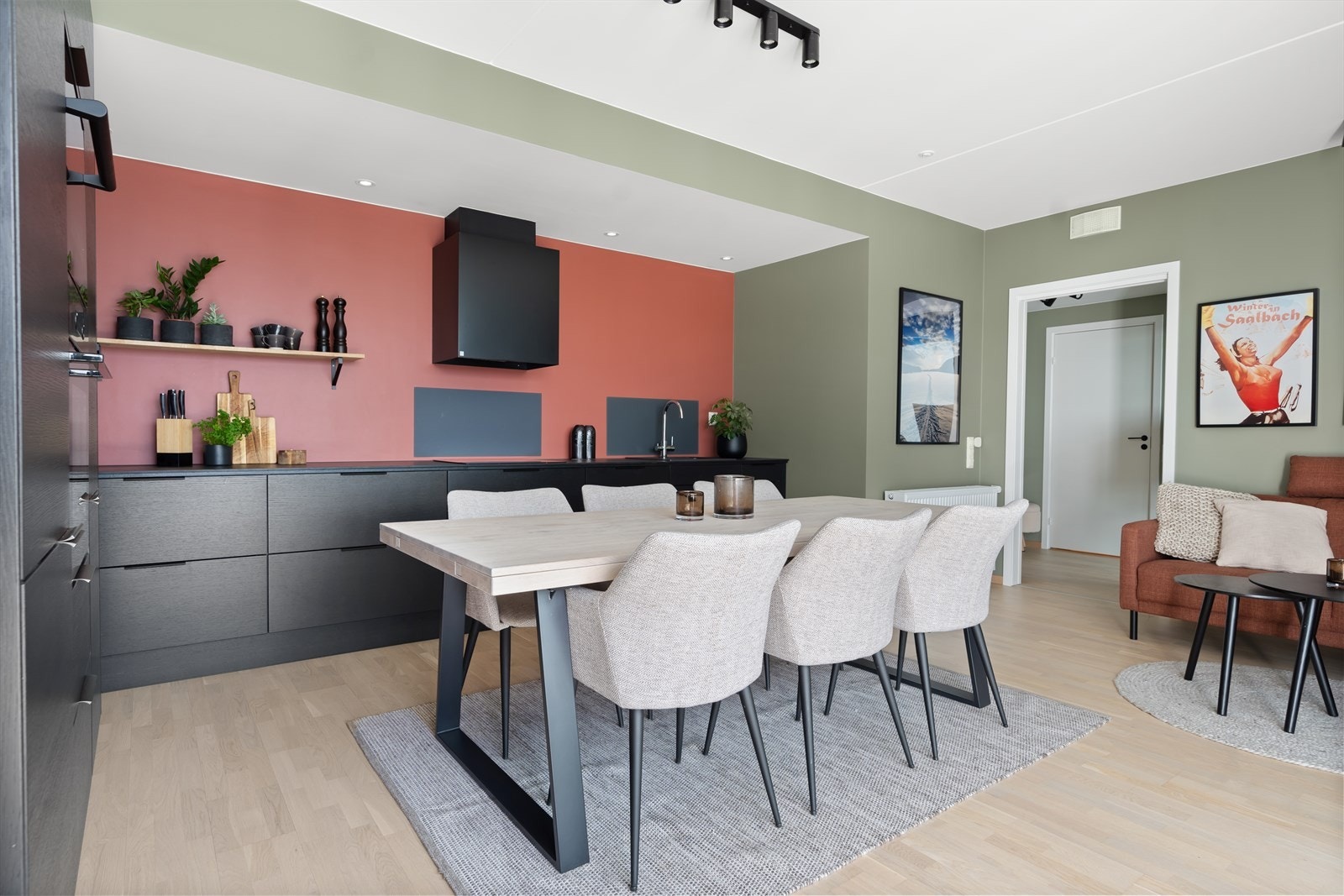 Varmtvann/fyring og nett er inkludert i felleskostnadene Galleribilde