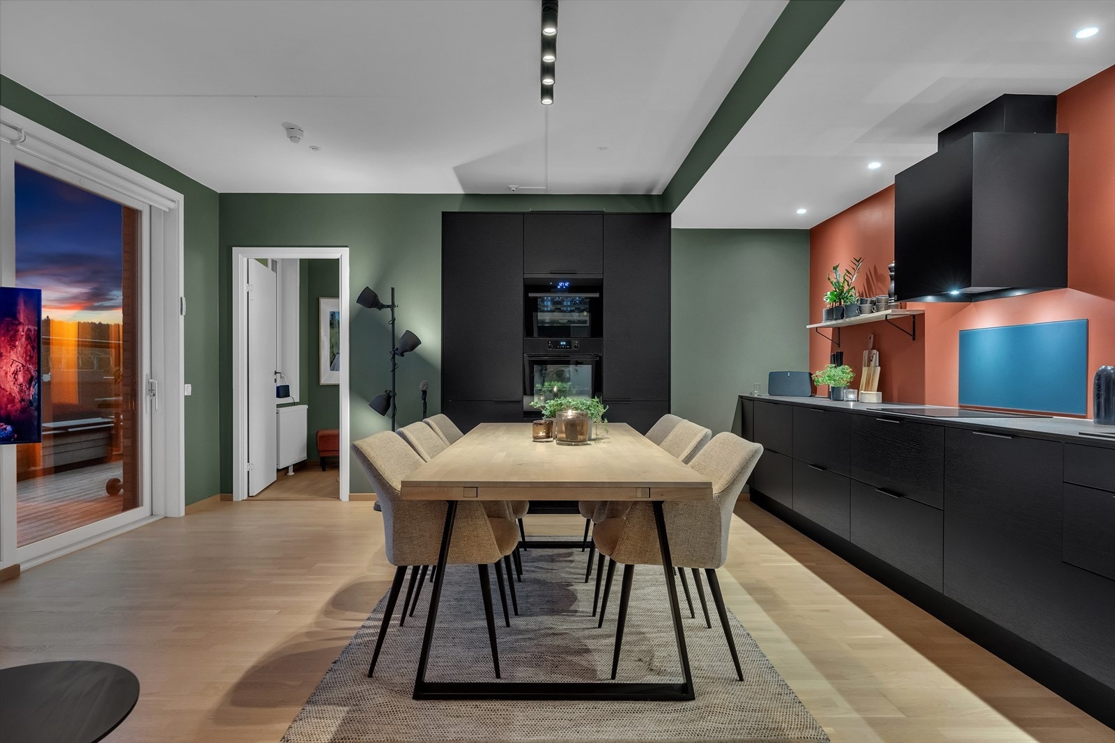 Her vil du bo i en unik leilighet med kult og gjennomført preg. Galleribilde