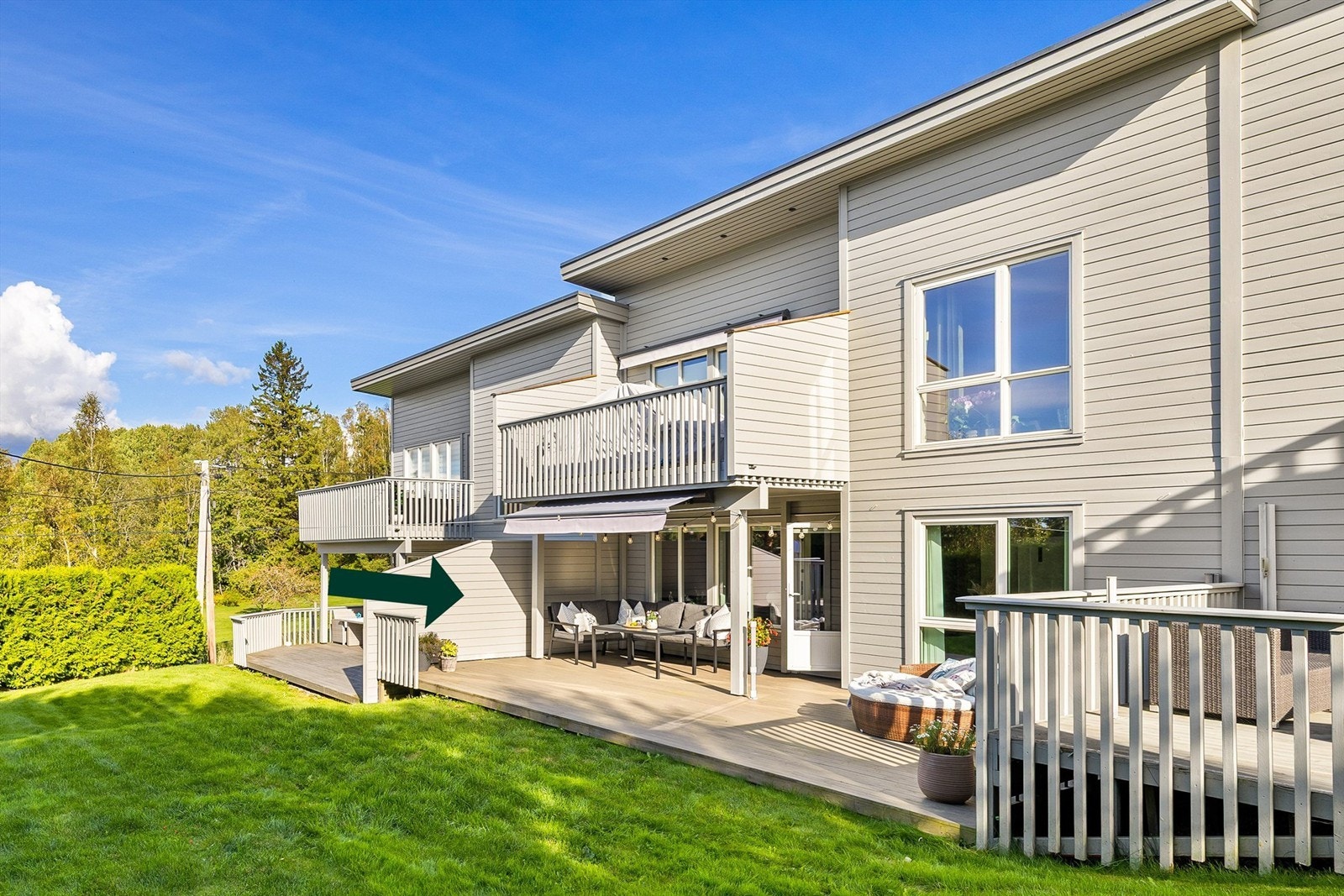 Etter nylig utført oppussing har leilighetens indre et helhetlig moderne utrykk. Galleribilde