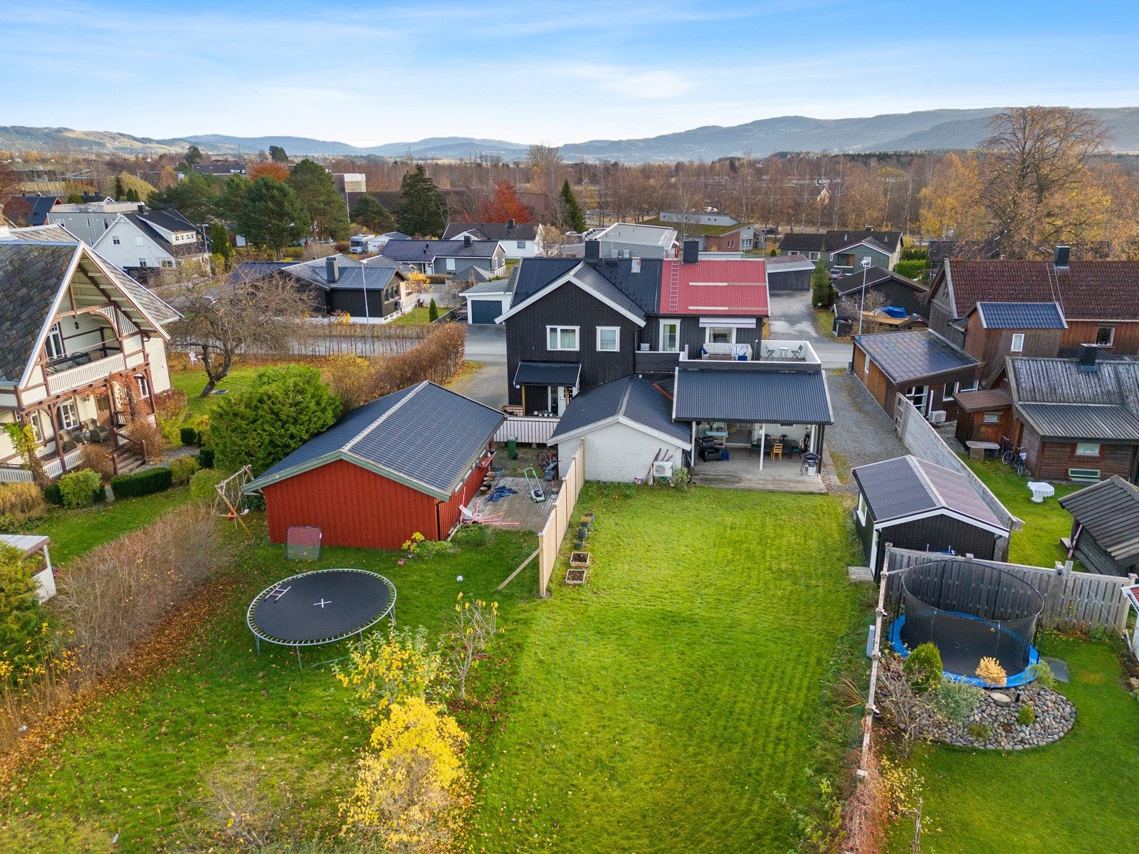 Dronefoto av tomta - stor Galleribilde