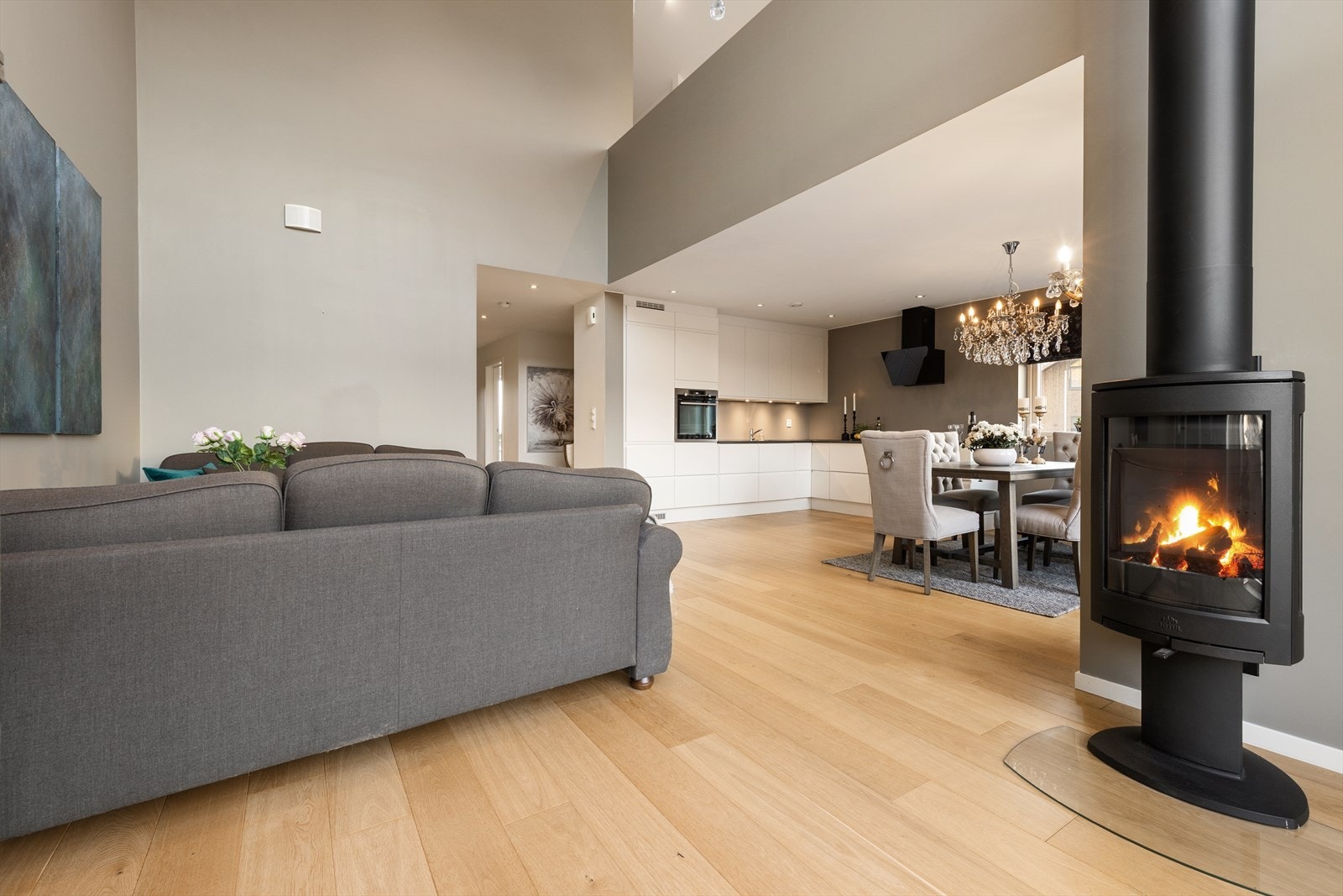 Her kan du enkelt møblere etter eget ønske med sofa og tilhørende møblement. Galleribilde