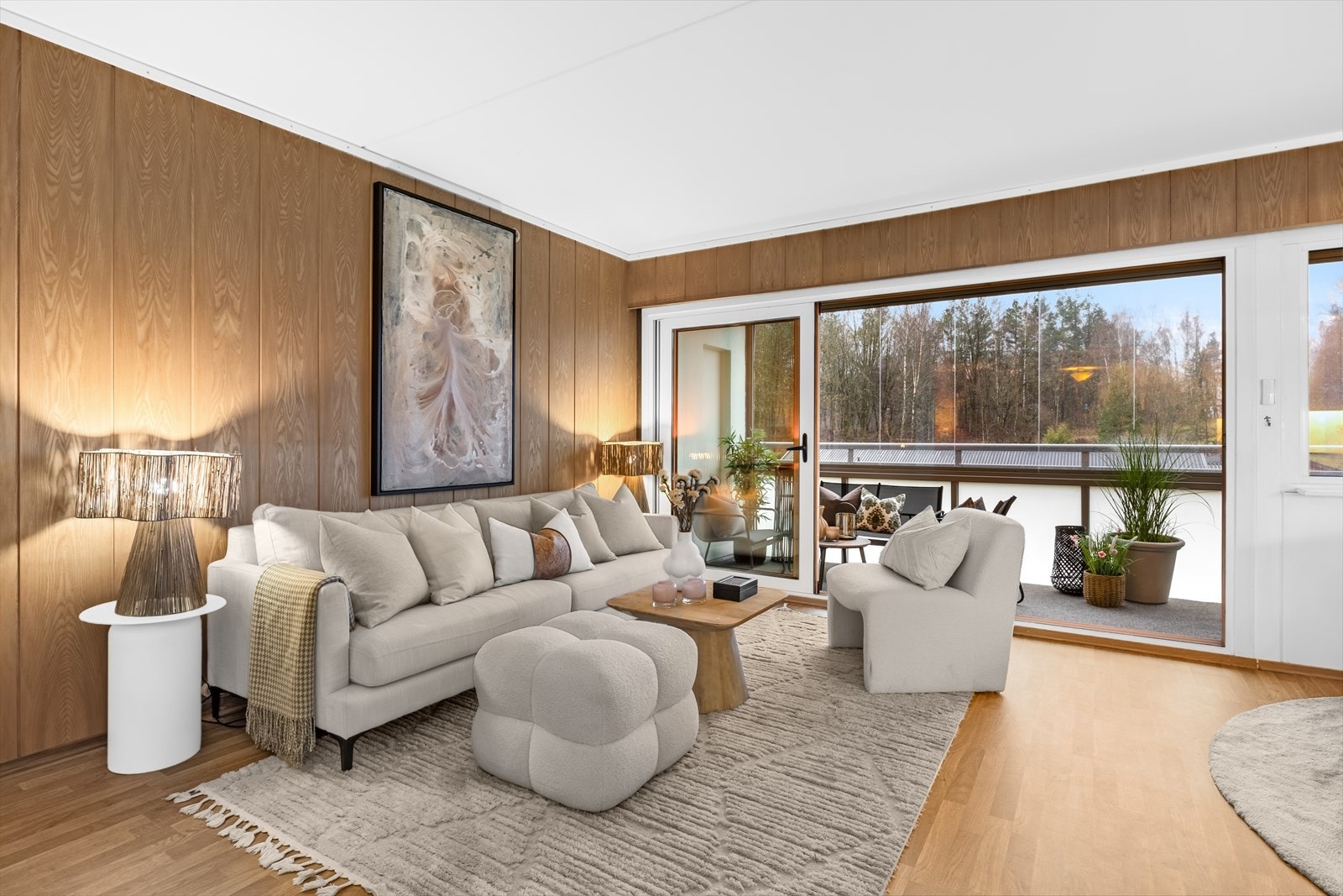 Leiligheten ligger i et attraktivt område på Gamle Furuset med gode transportmuligheter og nærhet til flere fasiliteter. Galleribilde