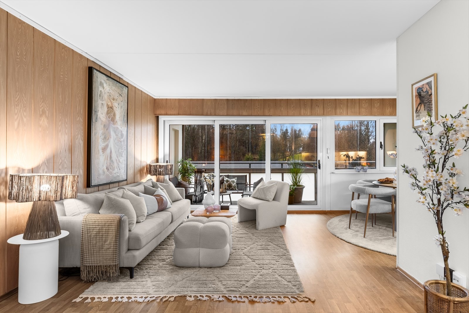 Dette er en romslig 3-roms andelsleilighet beliggende i byggets 3. etasje. Galleribilde