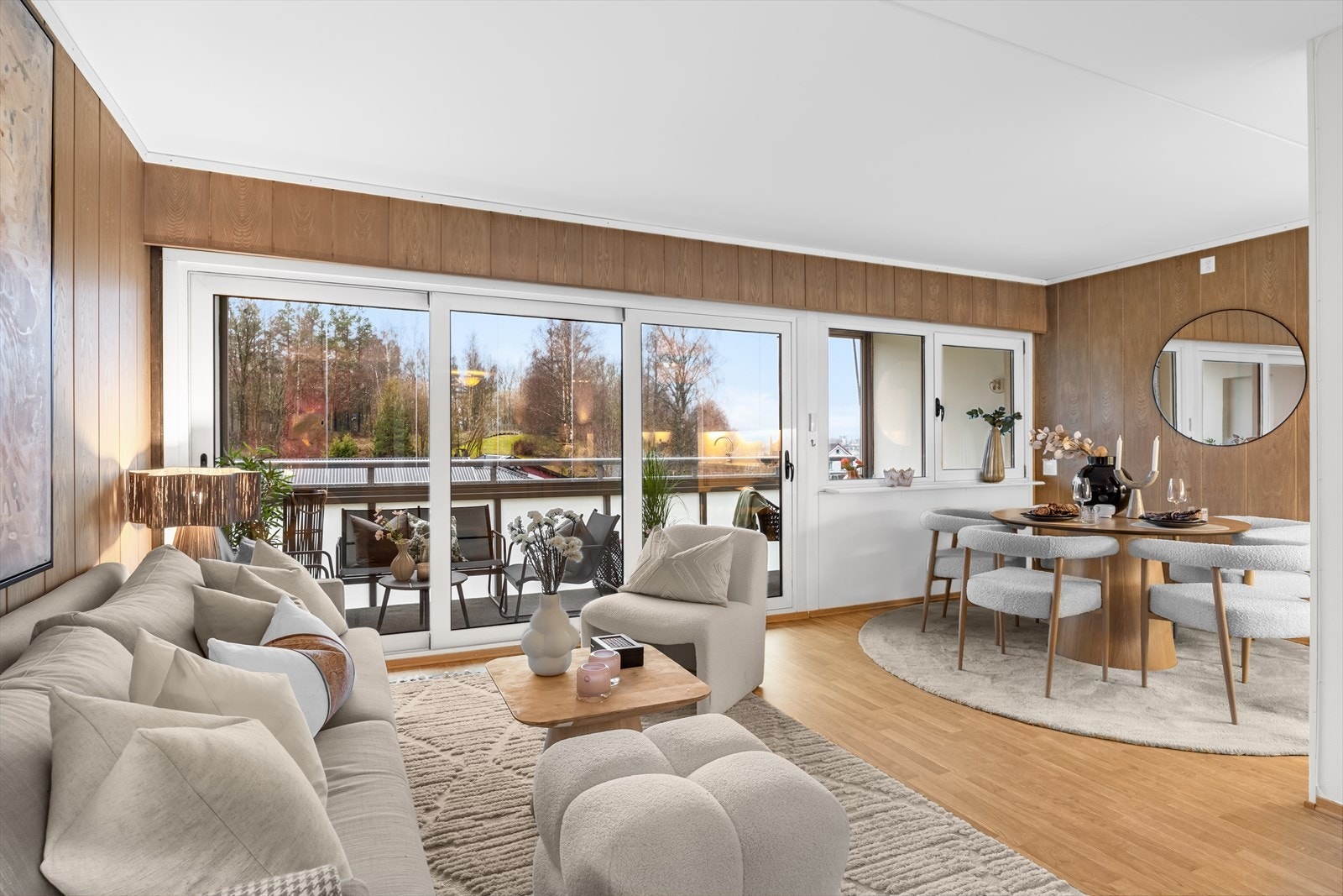 Herlig stueavdeling med god møbleringsfrihet. Galleribilde