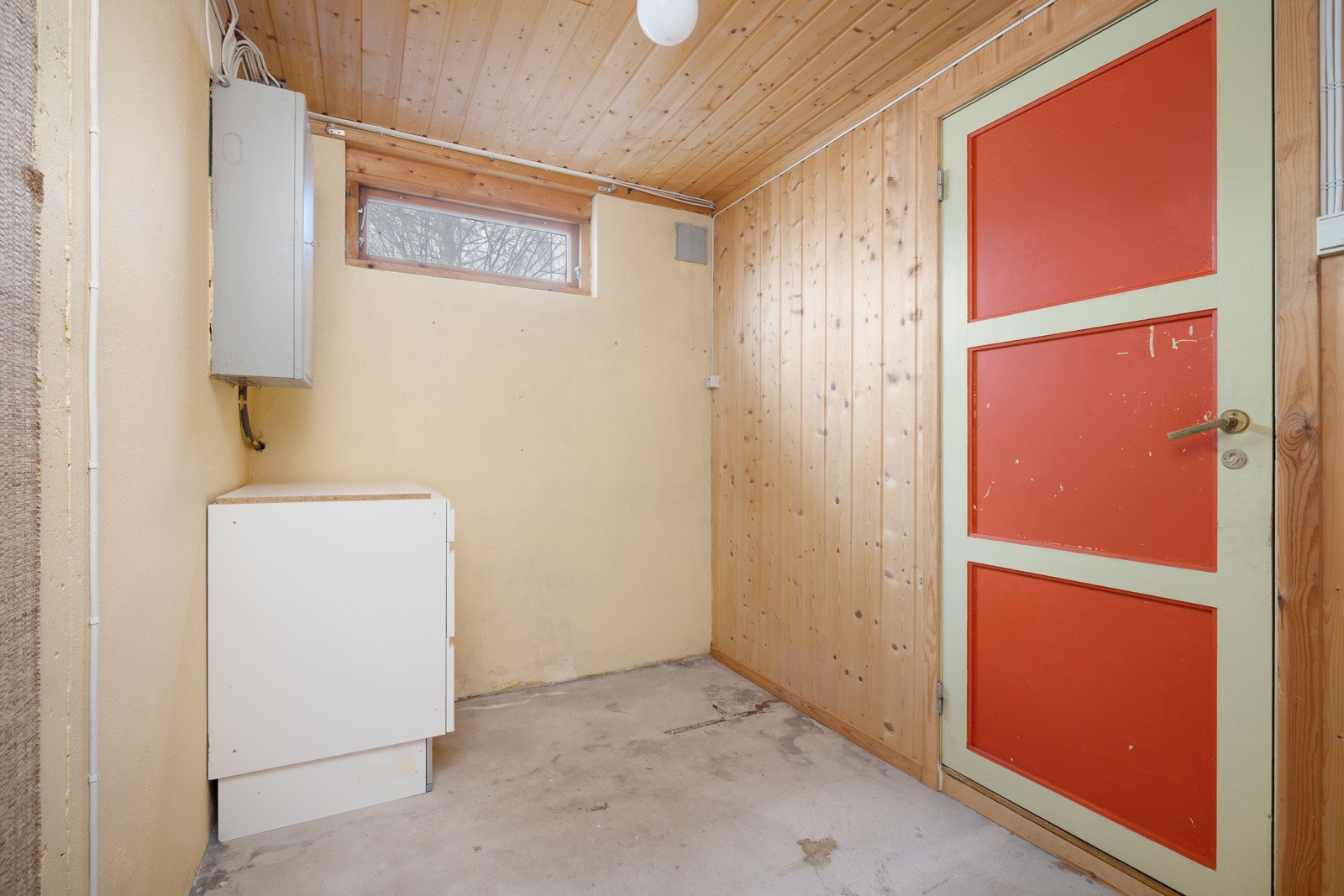 Gang i kjeller. Galleribilde