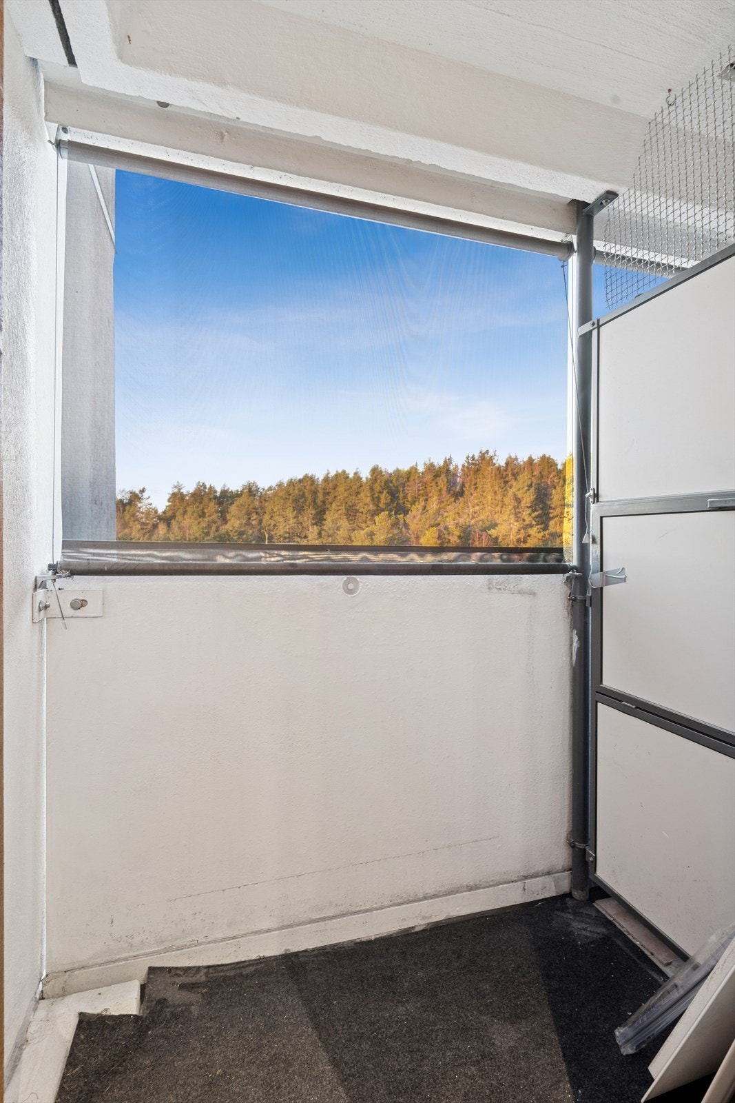 Fra vaskerommet er det utgang til en brannbalkong/luftebalkong på 2 m² Galleribilde