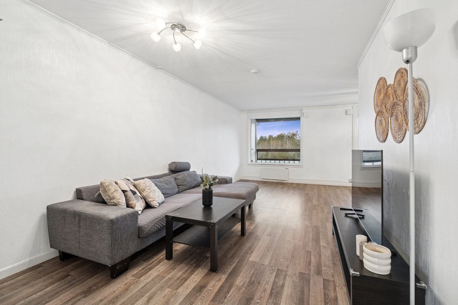 Inkludert i de månedlige felleskostnadene er bl.a. TV/internett, trappevask og vaktmestertjenester Galleribilde