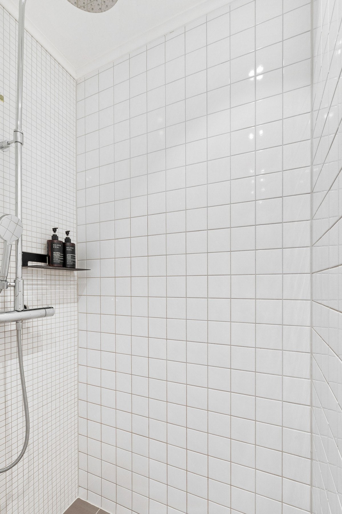 Nytt dusjgarnityr fra 2023 Galleribilde