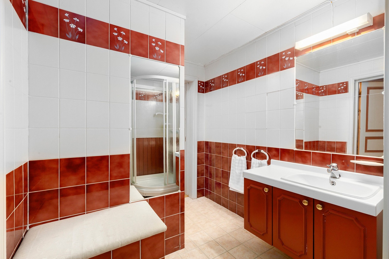 Badet er på 6,5 kvm Galleribilde