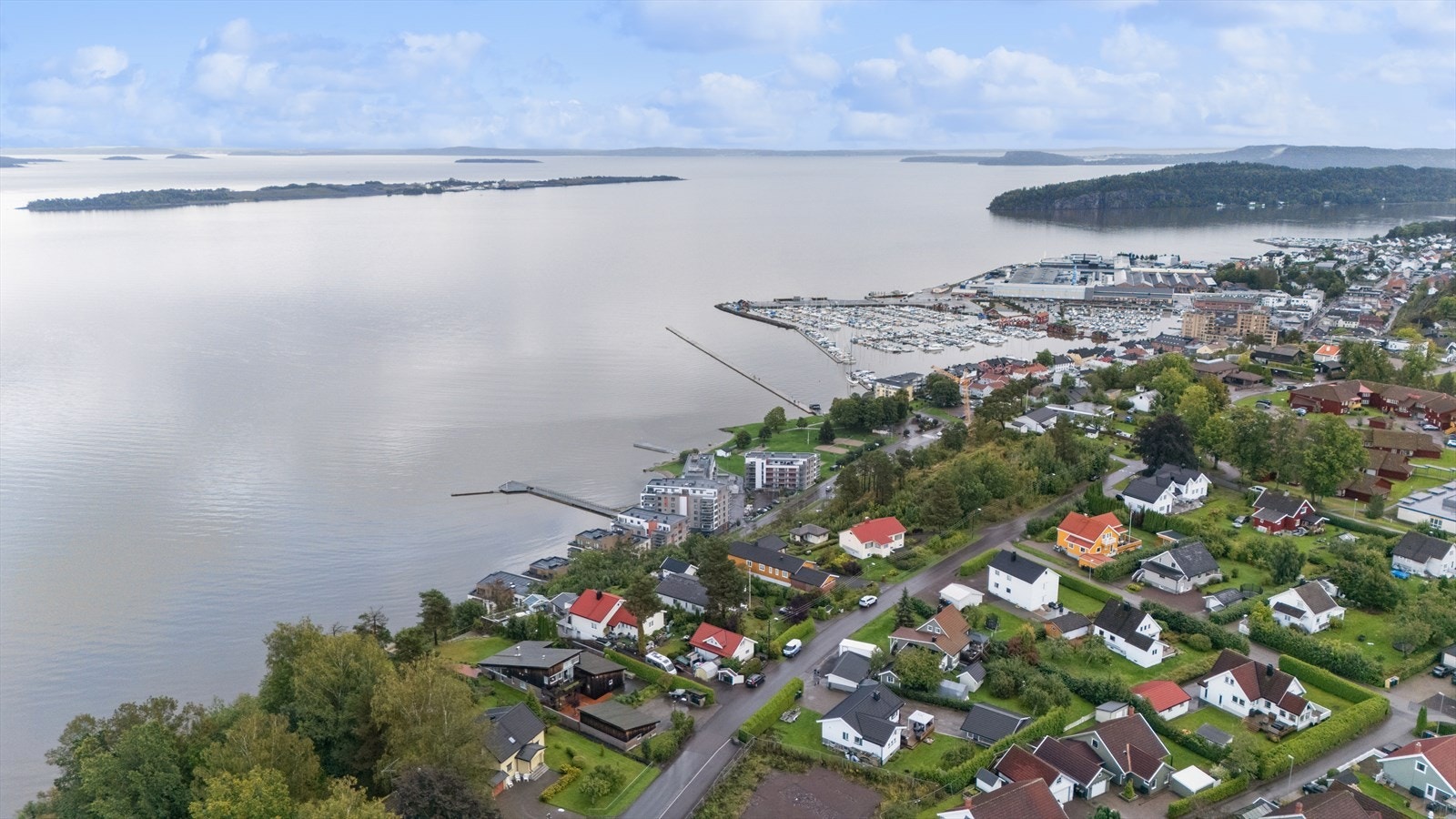 Boligen har en flott beliggenhet med 400 m til Fjelheisen Galleribilde