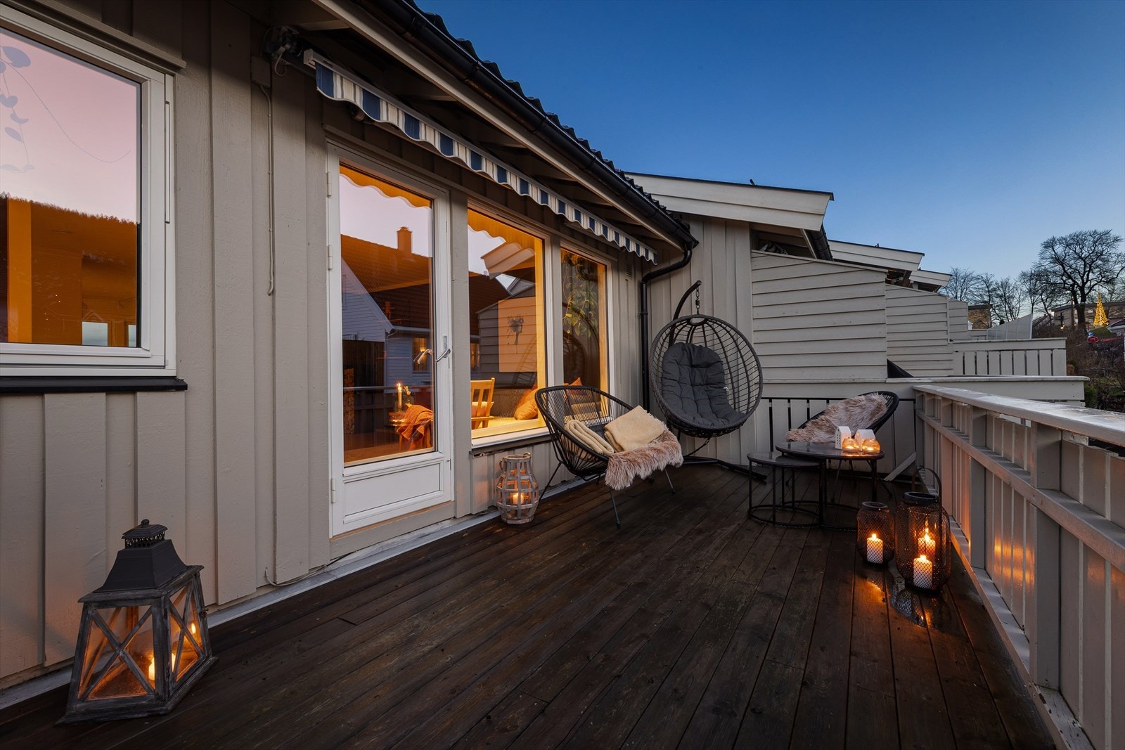 Her er det god plass for utemøblement. Galleribilde