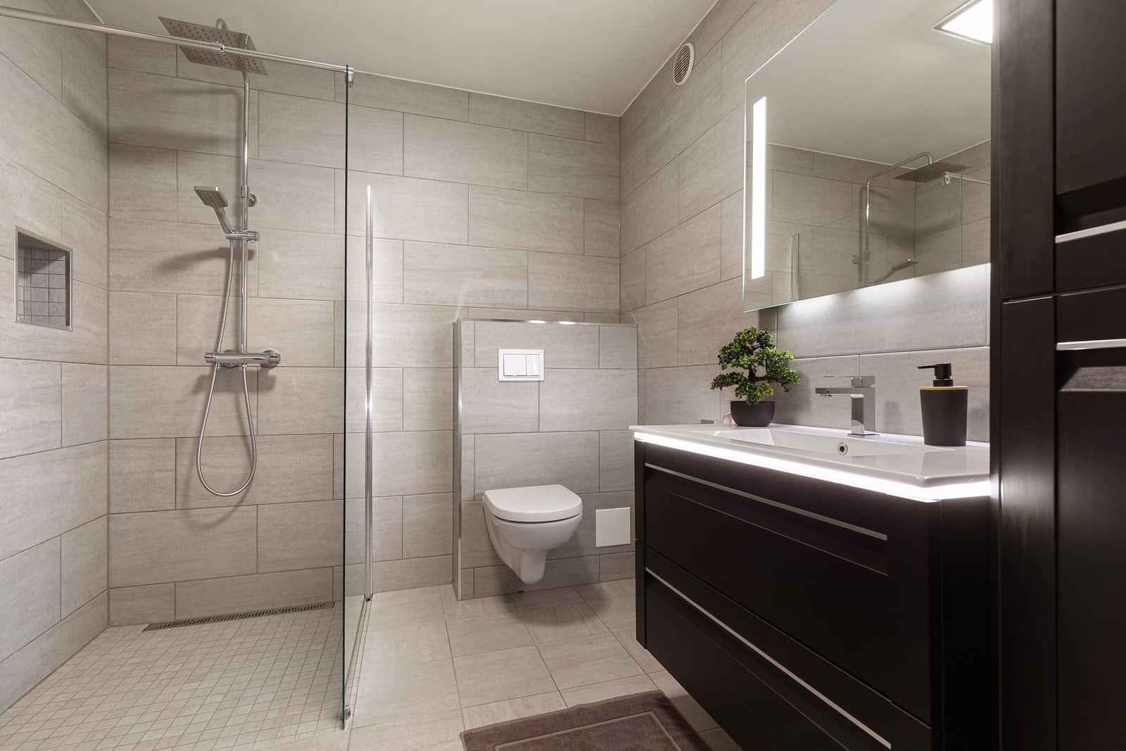 Delikat og pent bad - Renovert i 2018 Galleribilde