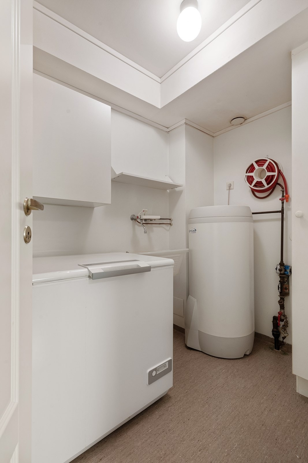 Praktisk vaskerom/bod Galleribilde