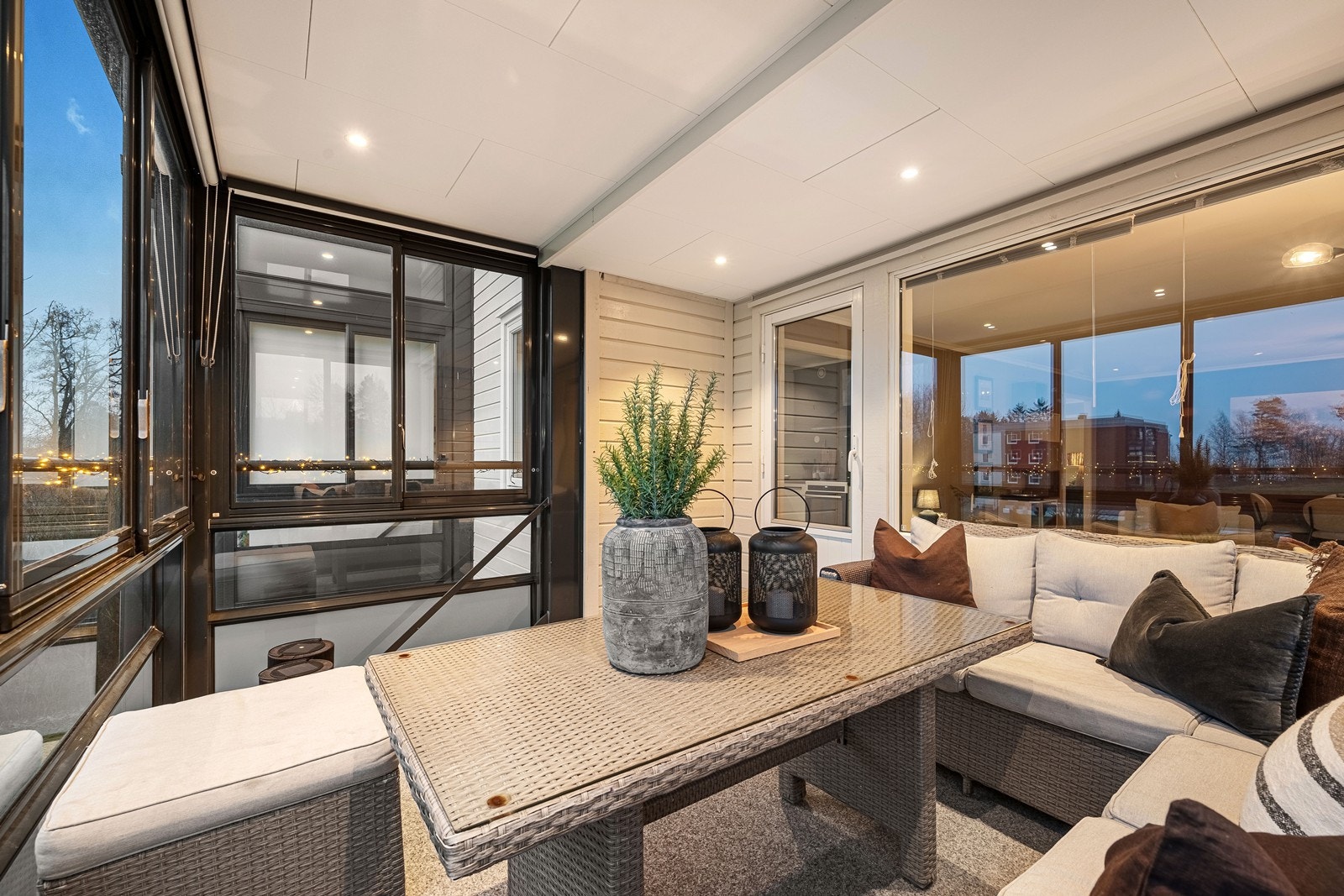 Her kan man sitte ute uansett vær, og man nyter godt av de gode solforholdene Galleribilde