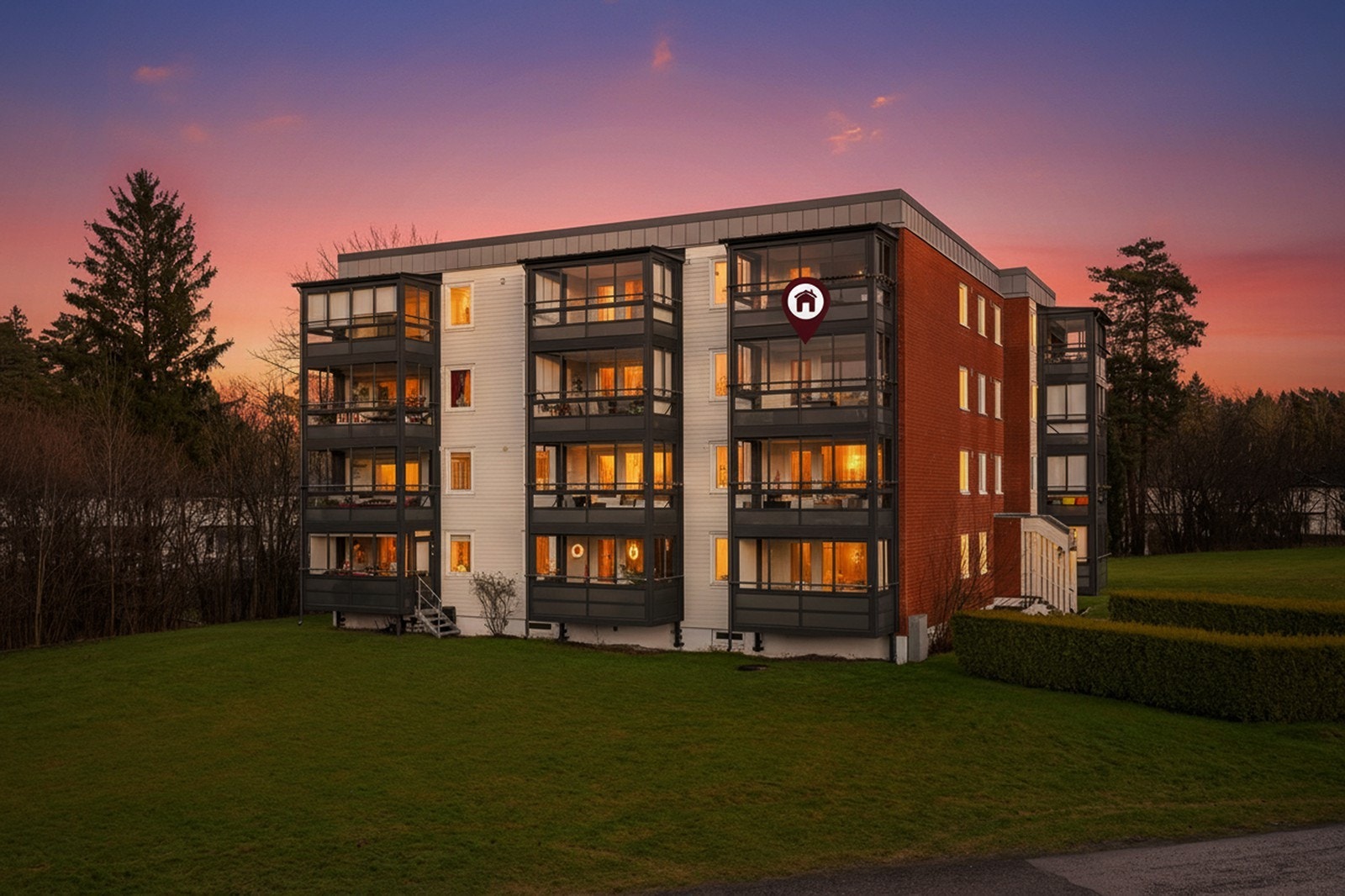 Leiligheten ligger fint til i 3. etasje i et godt etablert og velholdt borettslag Galleribilde