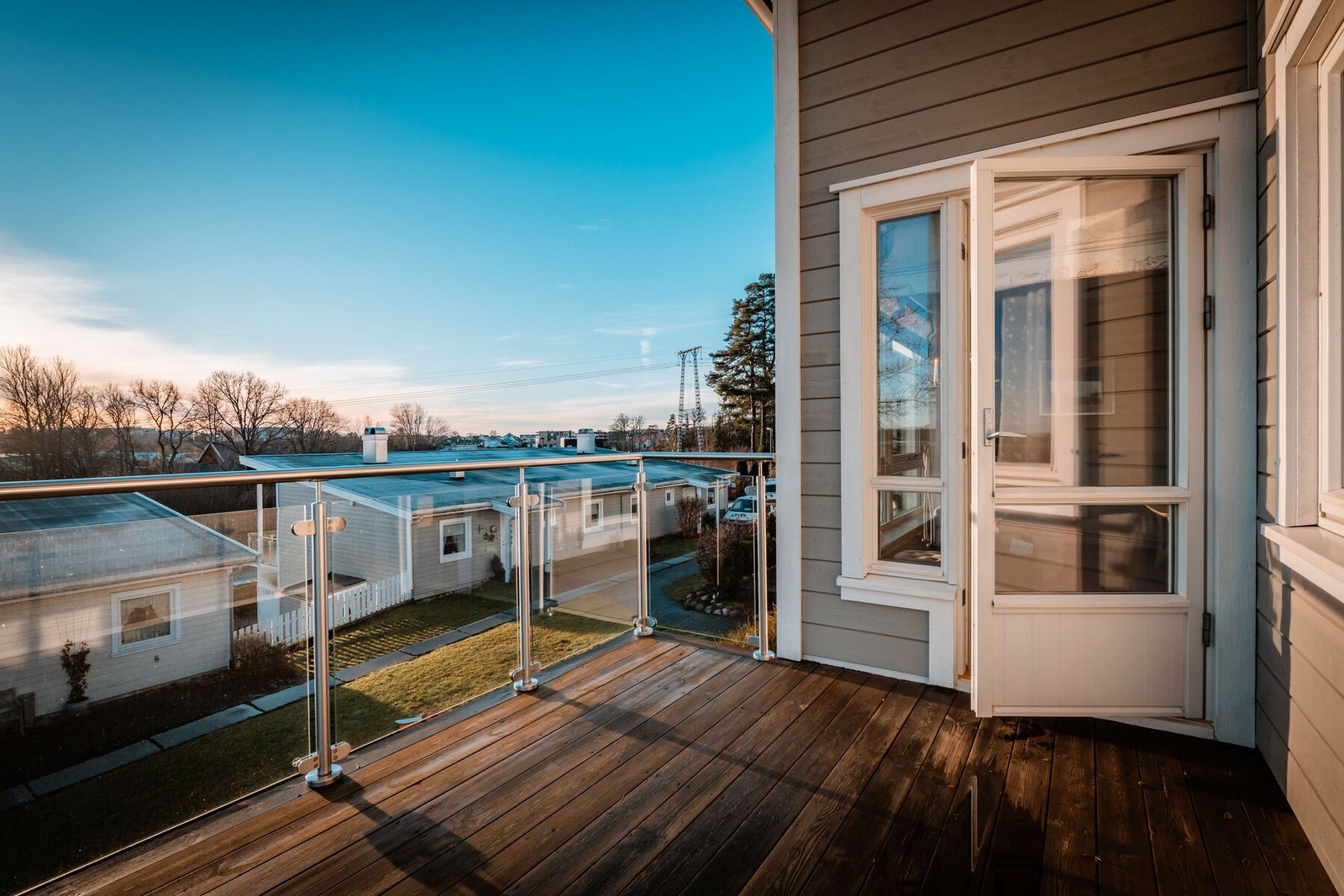 Balkong med fine solforhold og nydelig utsyn. Galleribilde