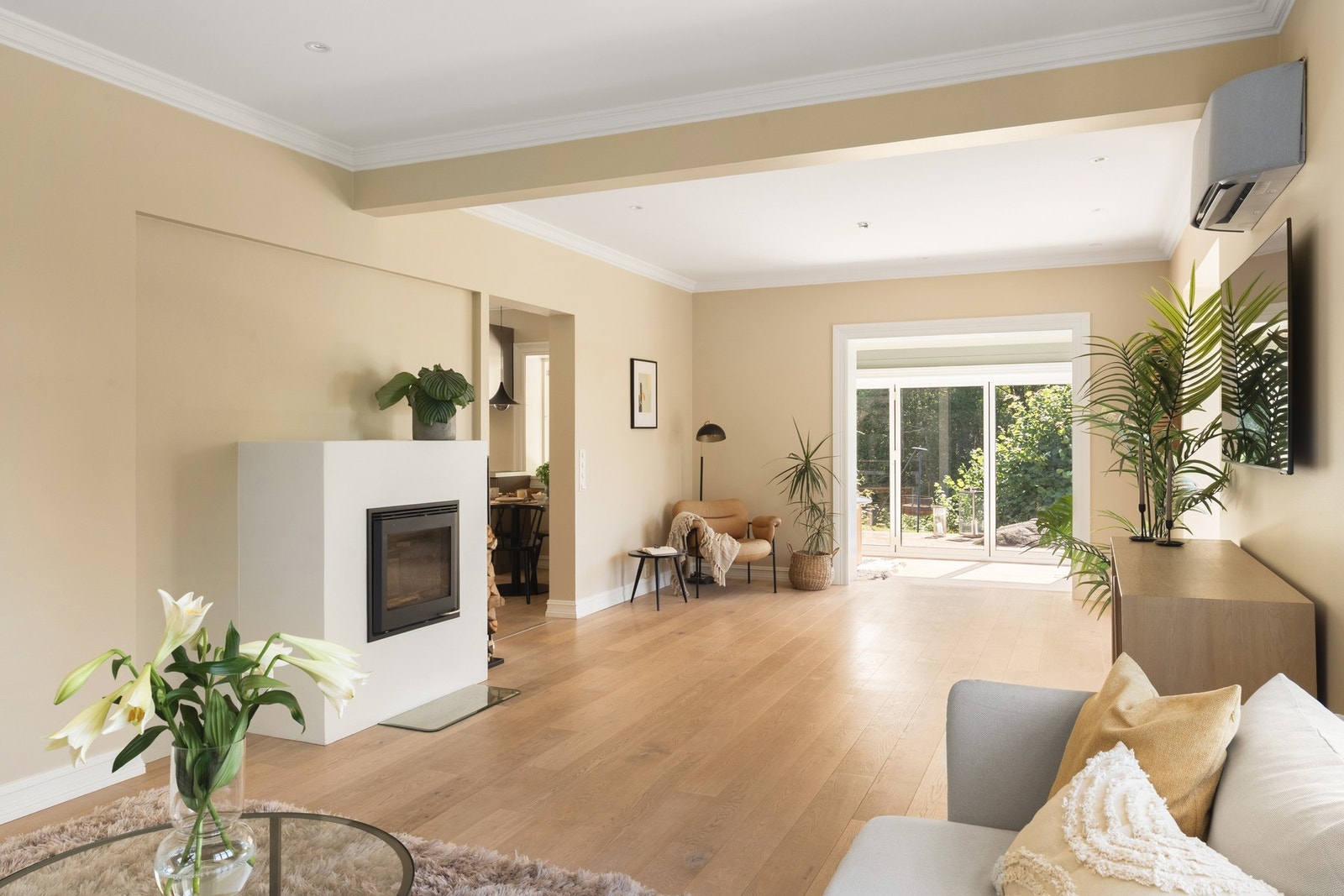 Fra stuen er det videre adkomst til spisestue / vinterhage. Galleribilde