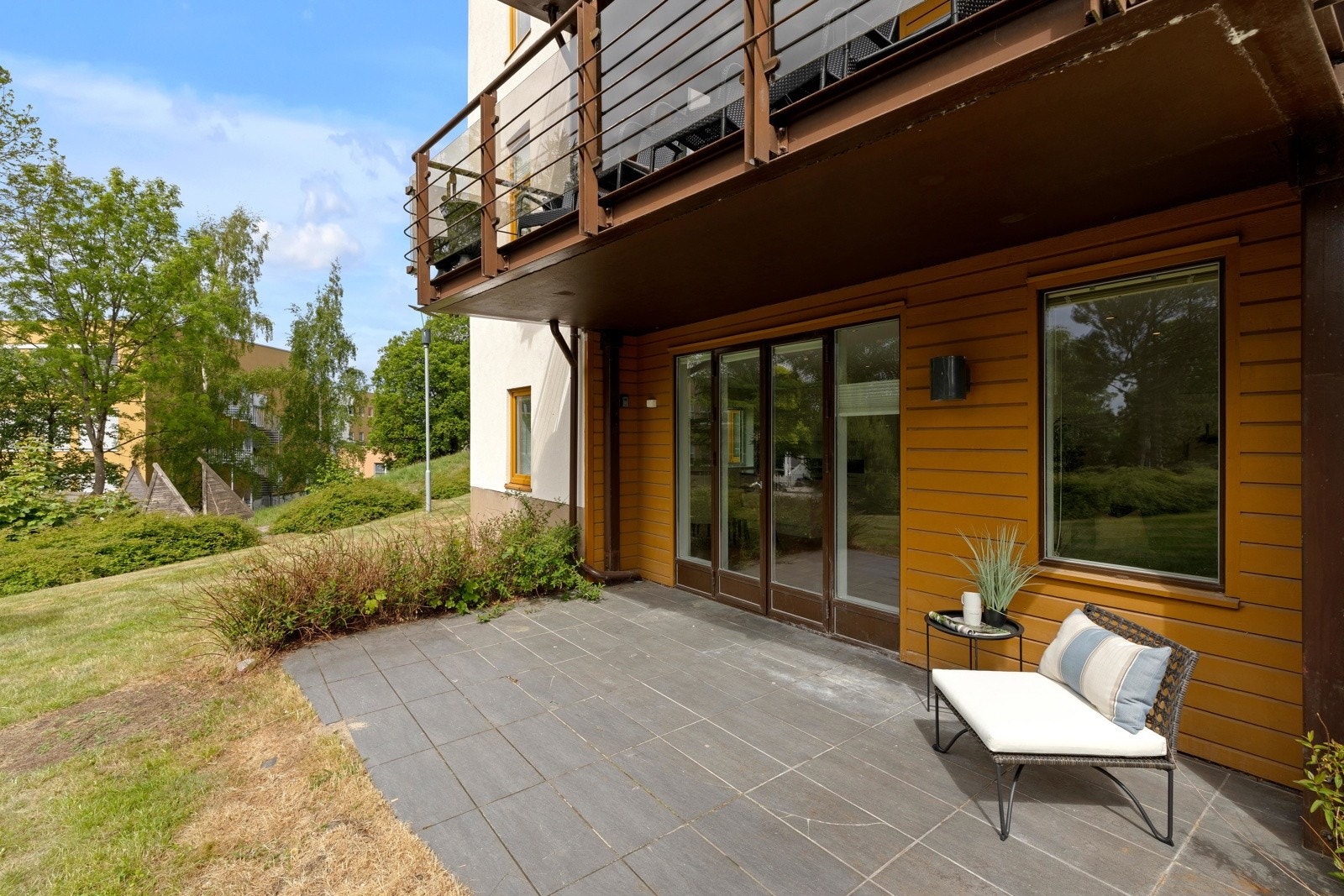 På bakkeplan får du også en ekstra nærhet til hagen eller grøntarealet utenfor Galleribilde