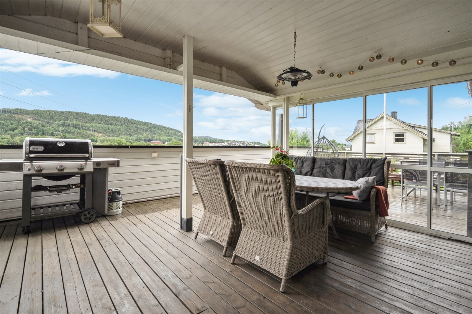 God plass til utemøbler Galleribilde