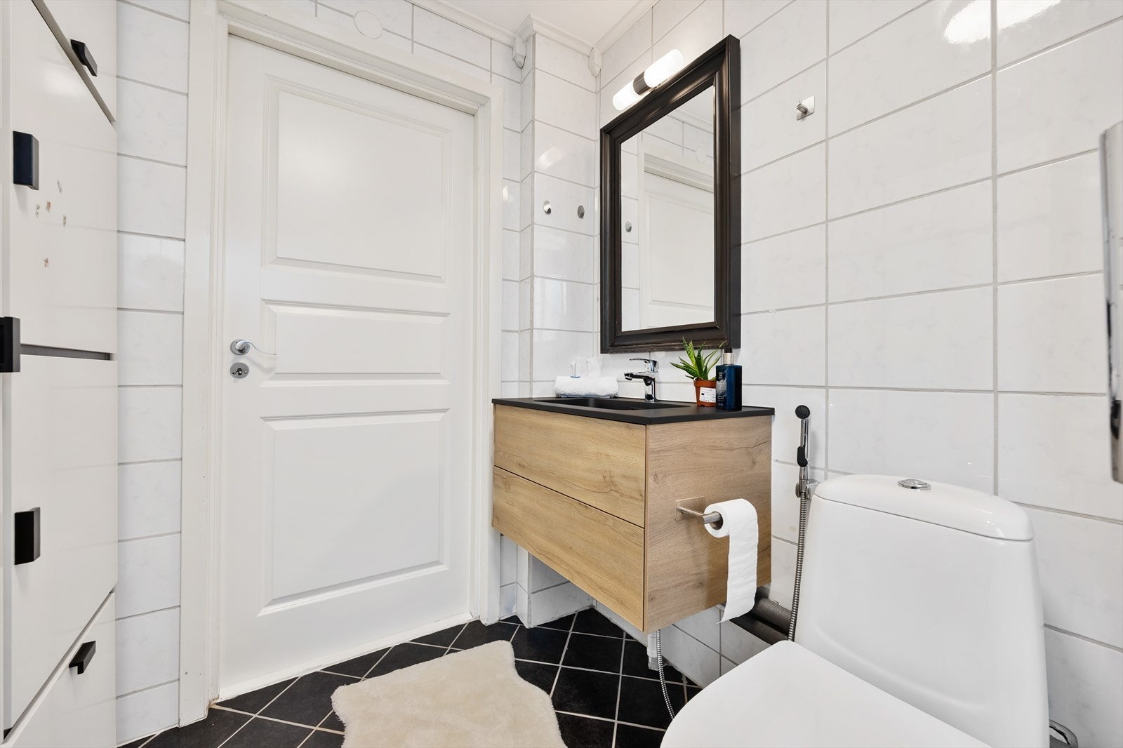 Her er det gulvvarme for økt komfort, samt mekanisk avtrekk for et godt inneklima. Galleribilde