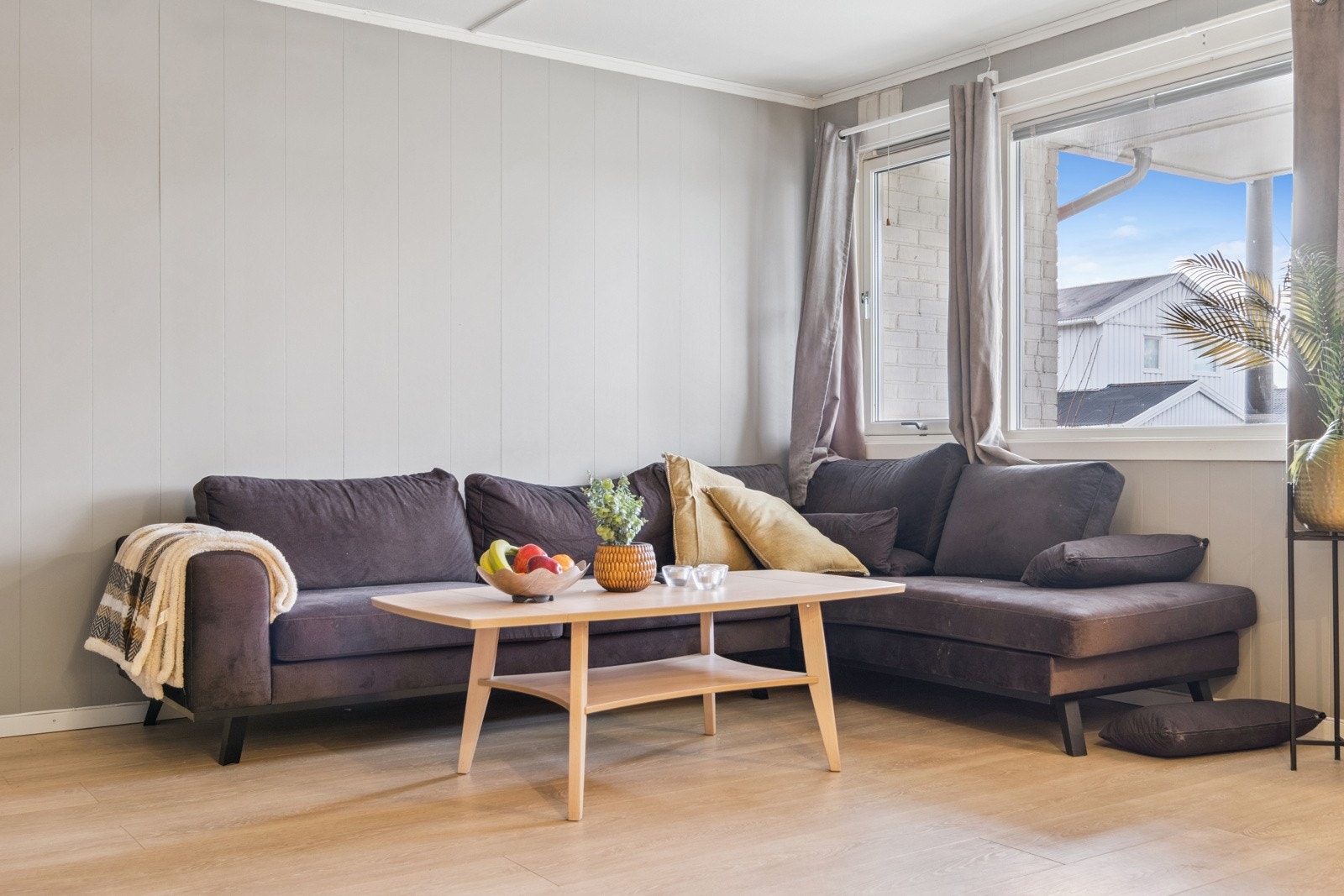 Rimelige bokostnader i et attraktivt borettslag med kabel-tv og internett inkludert i felleskostnadene Galleribilde