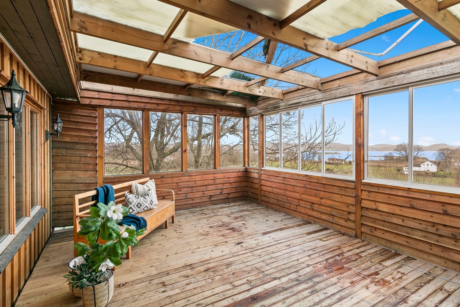 Eiendommen ligger utenfor bopliktsonen - perfekt som fritidsbolig om ønskelig. Galleribilde