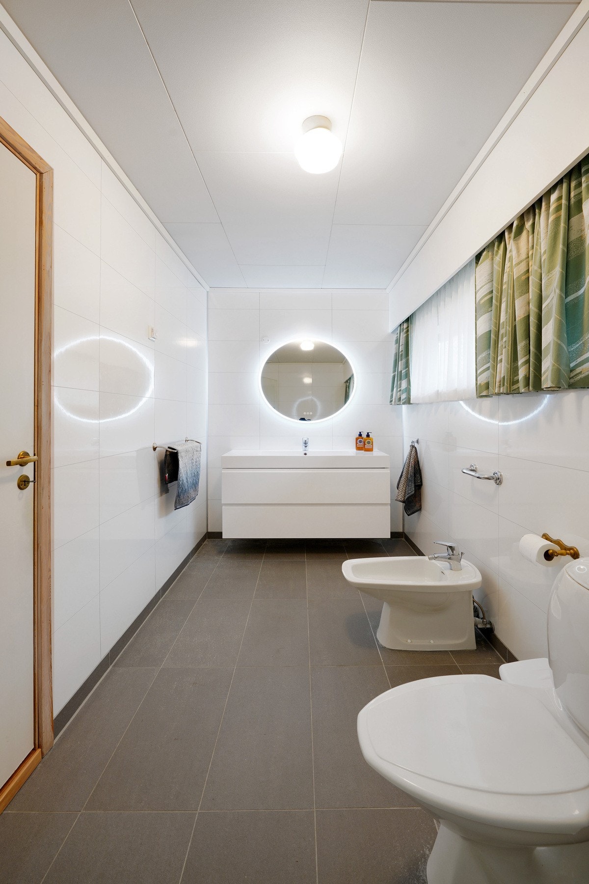 Fint bad 2.etg. Galleribilde