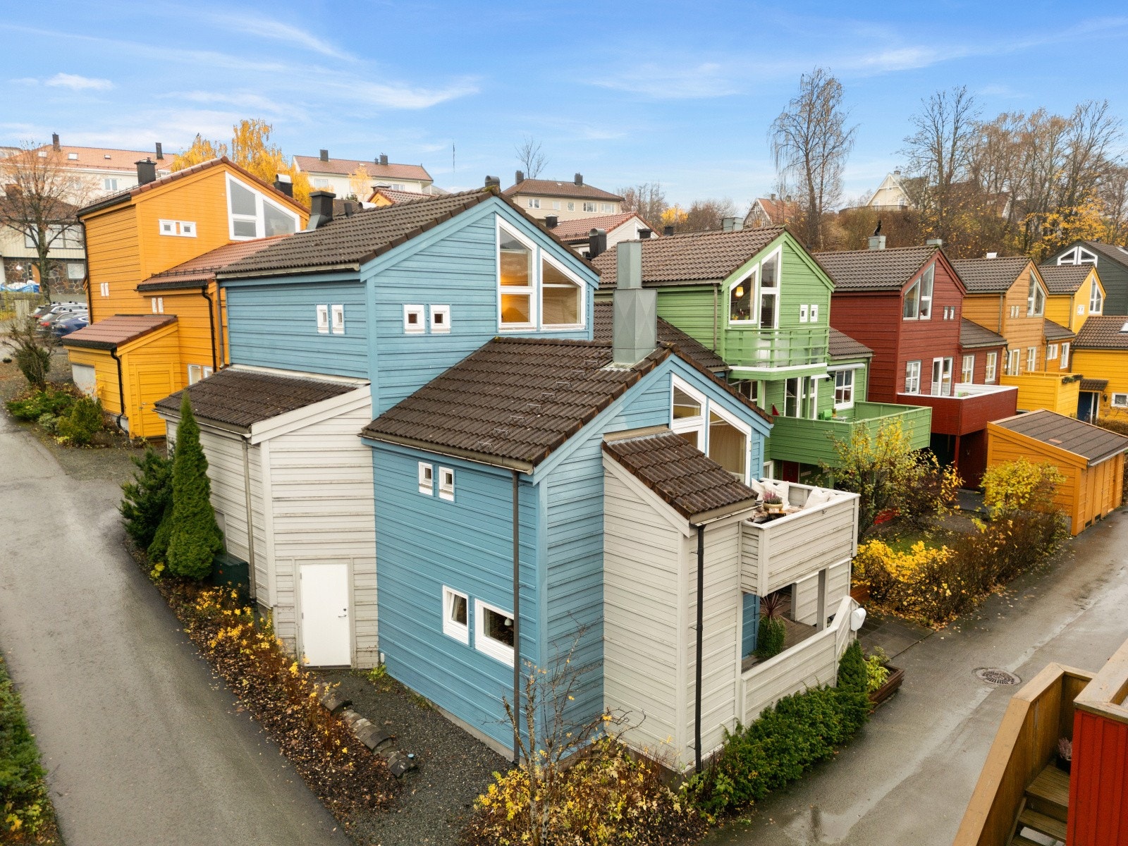 Jacob Rolls gate 40 ligger sentralt, men skjermet til på Øvre Bakklandet. Galleribilde